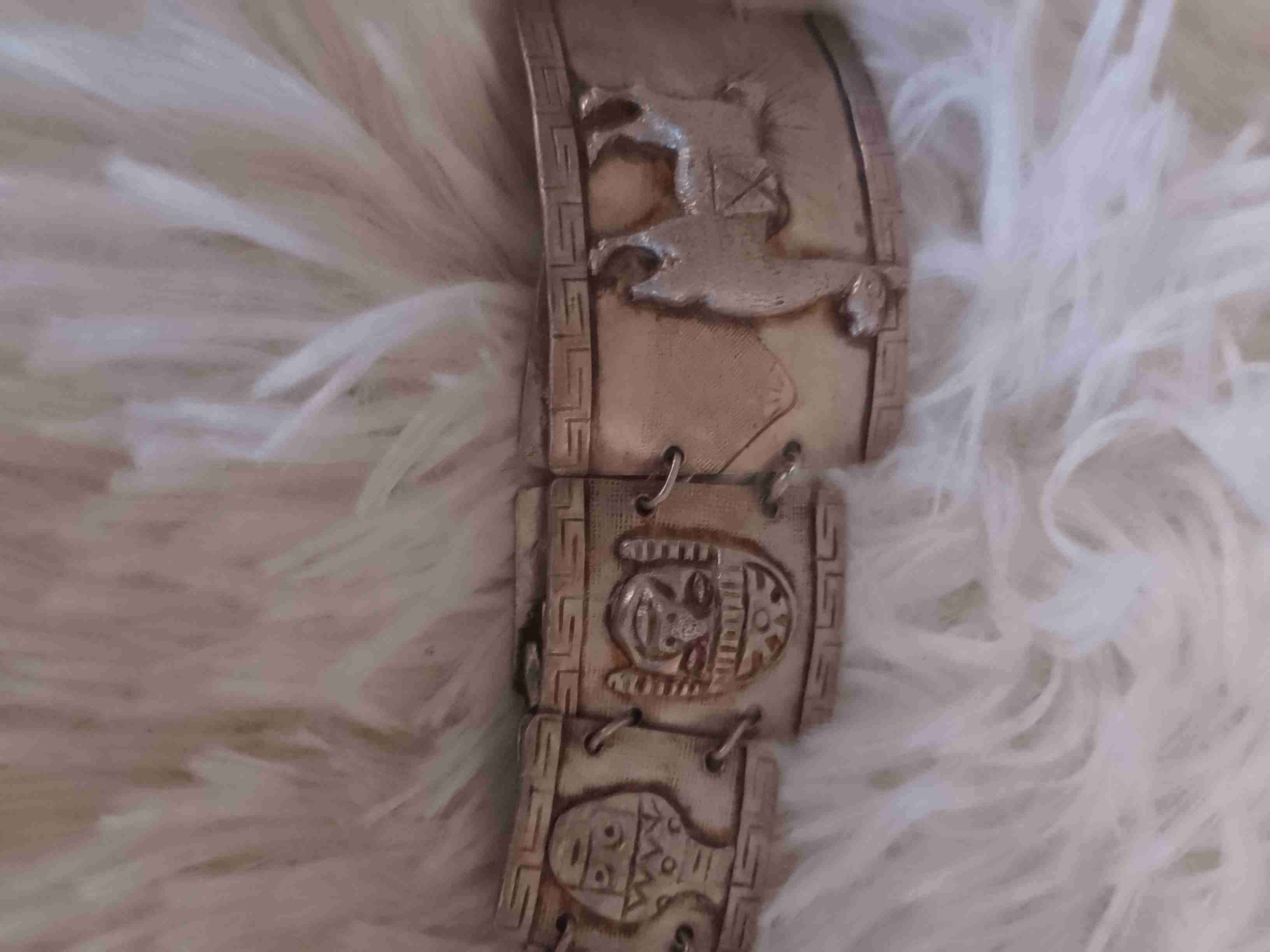 Pulsera artesanal de metal grabado - miniatura 5