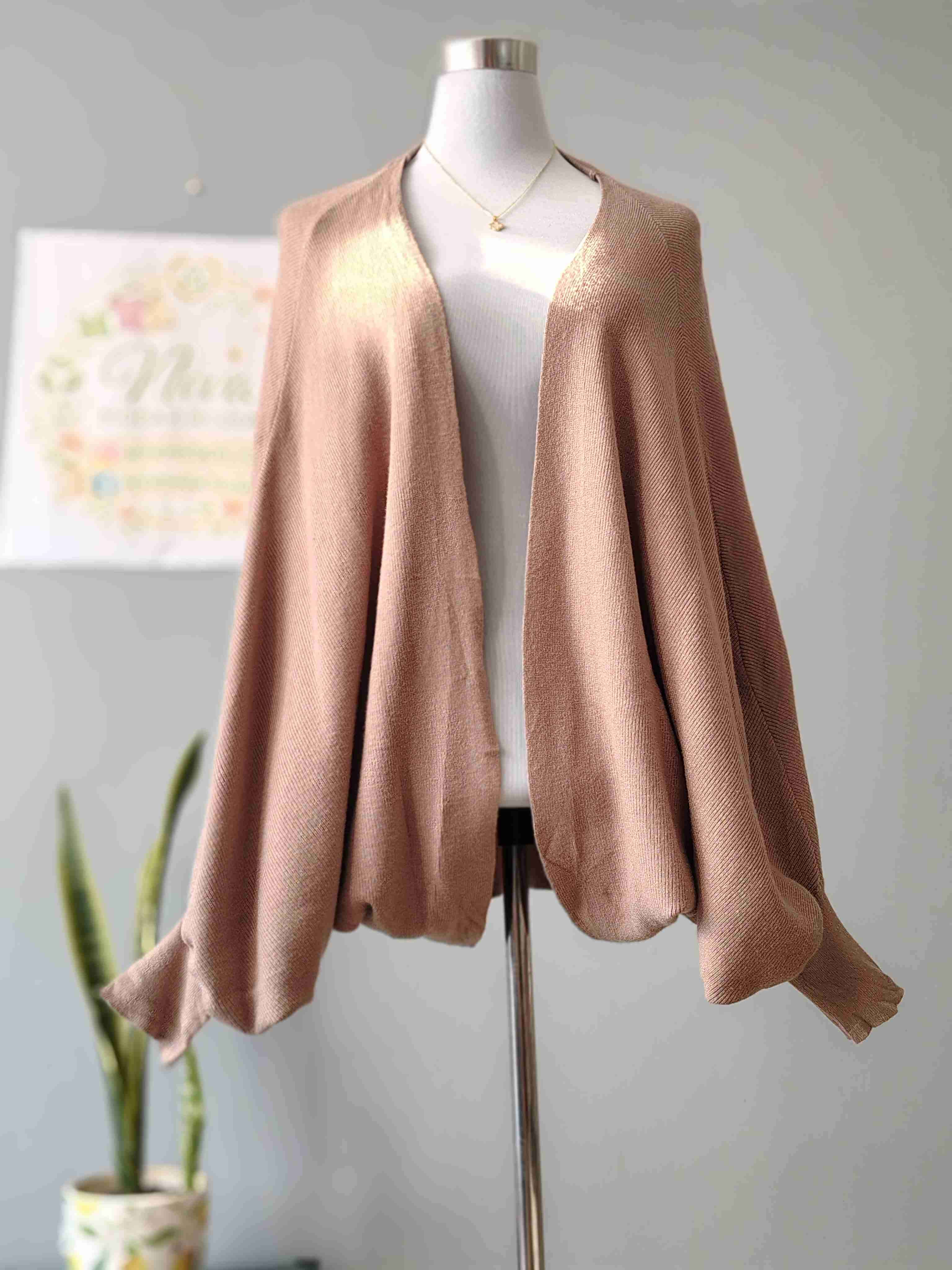 Cárdigan abierto color beige