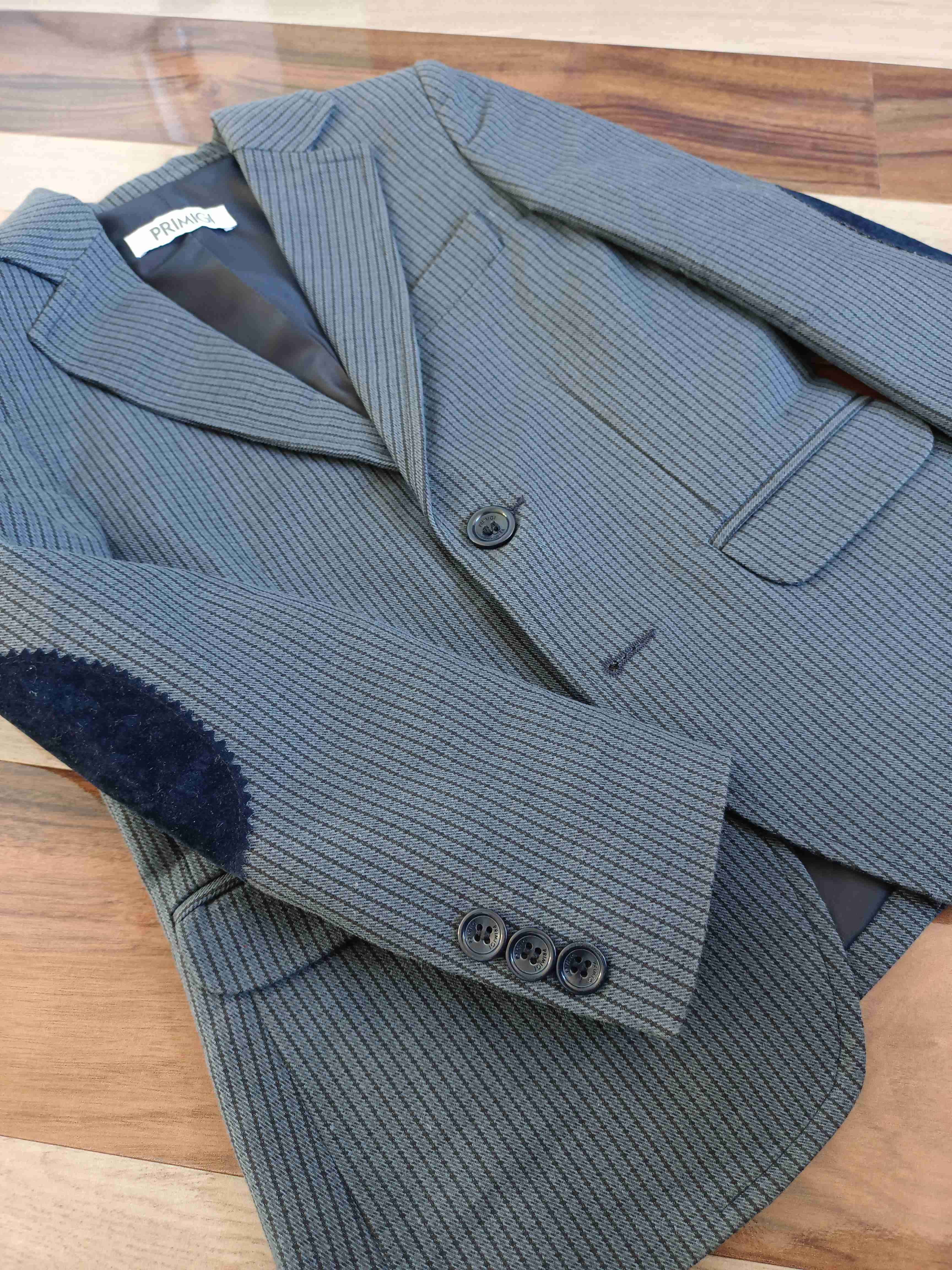 Blazer rayado gris niño