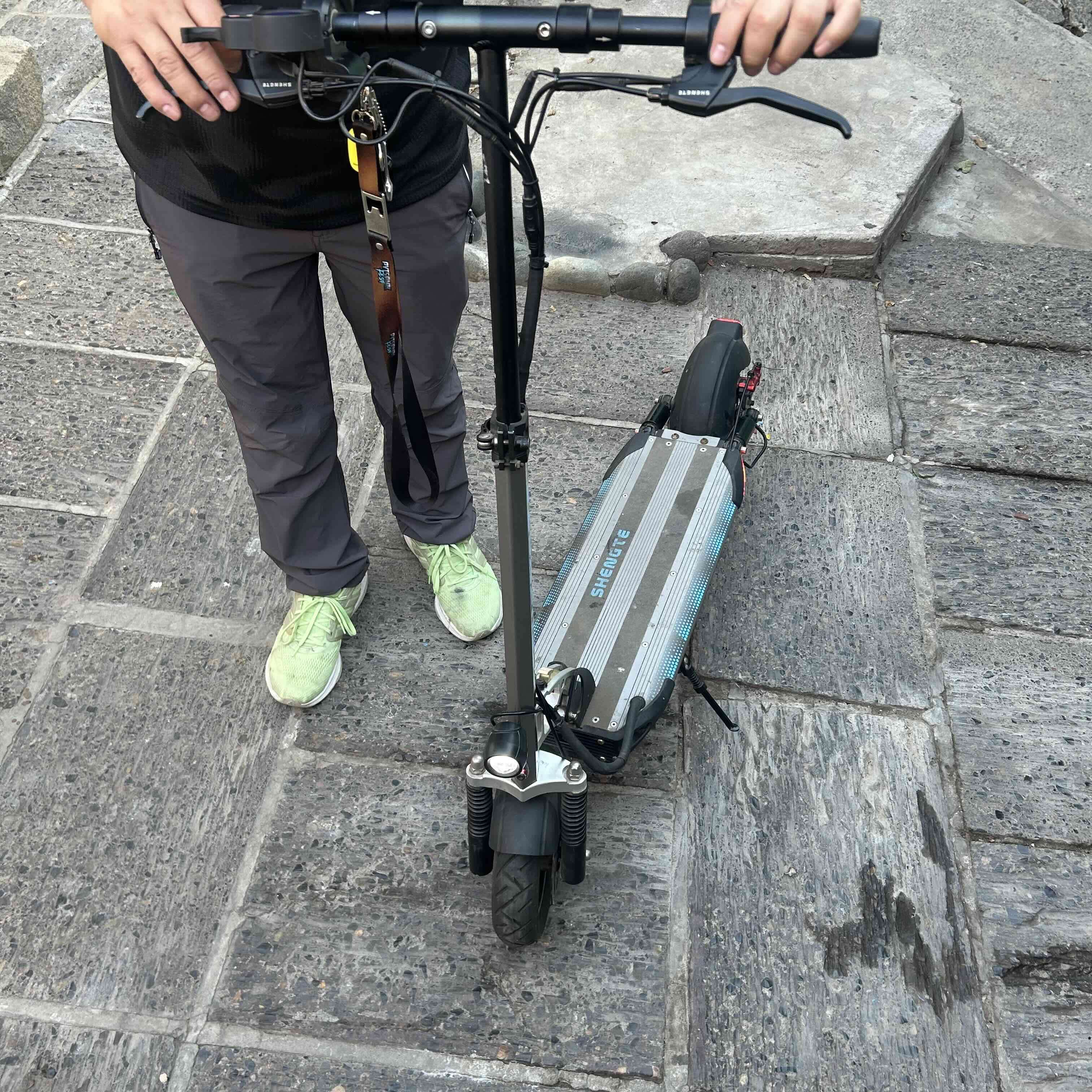 Scooter eléctrico plegable SHENGTE