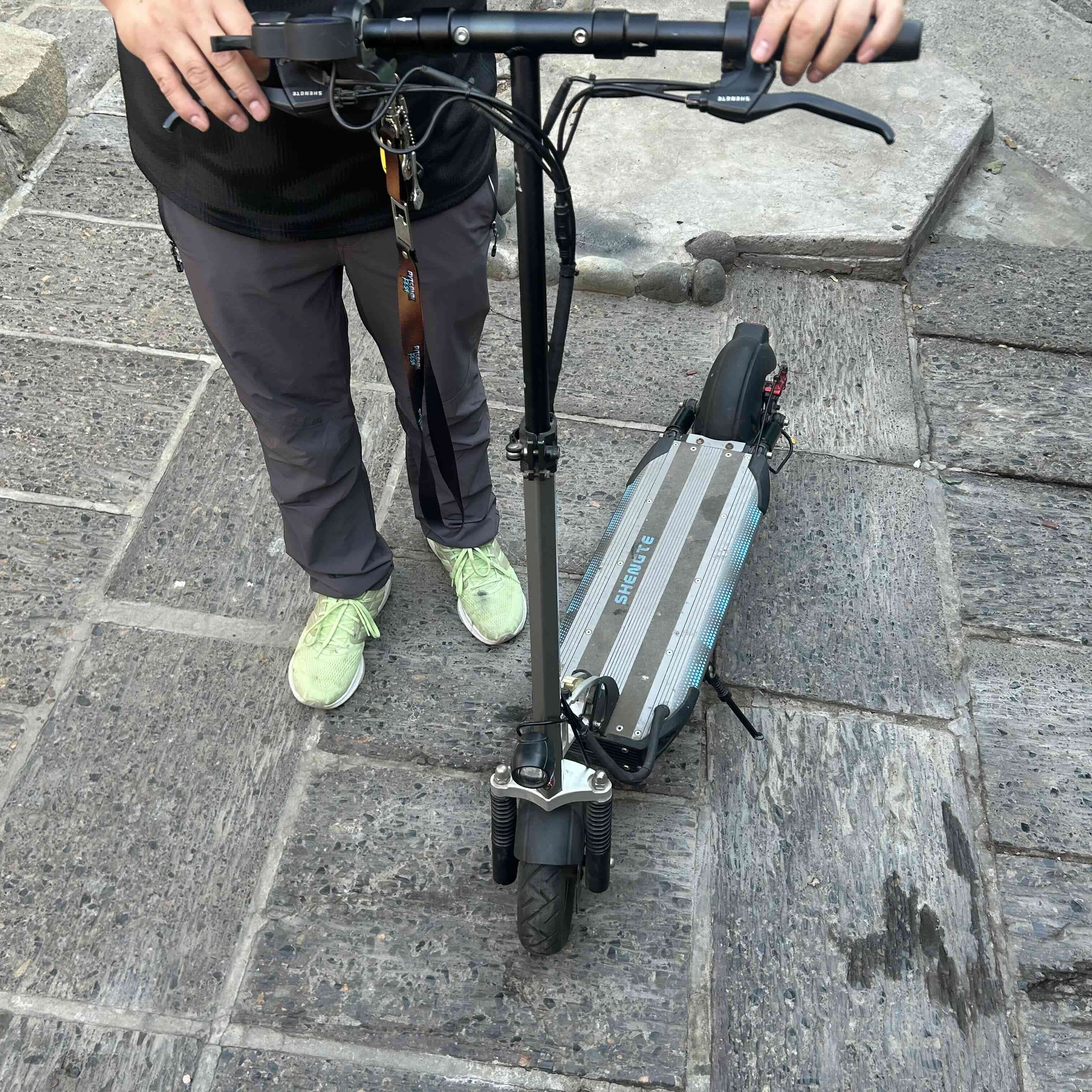 Scooter eléctrico plegable SHENGTE - miniatura 3