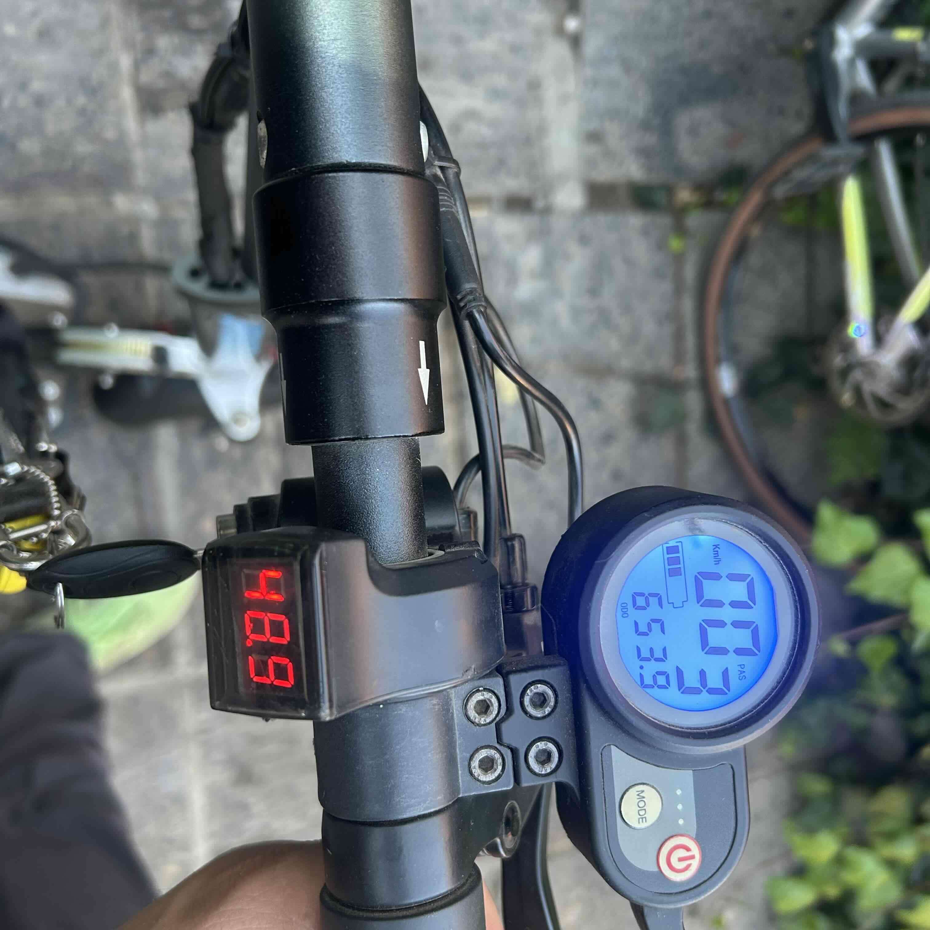 Scooter eléctrico plegable SHENGTE - miniatura 5