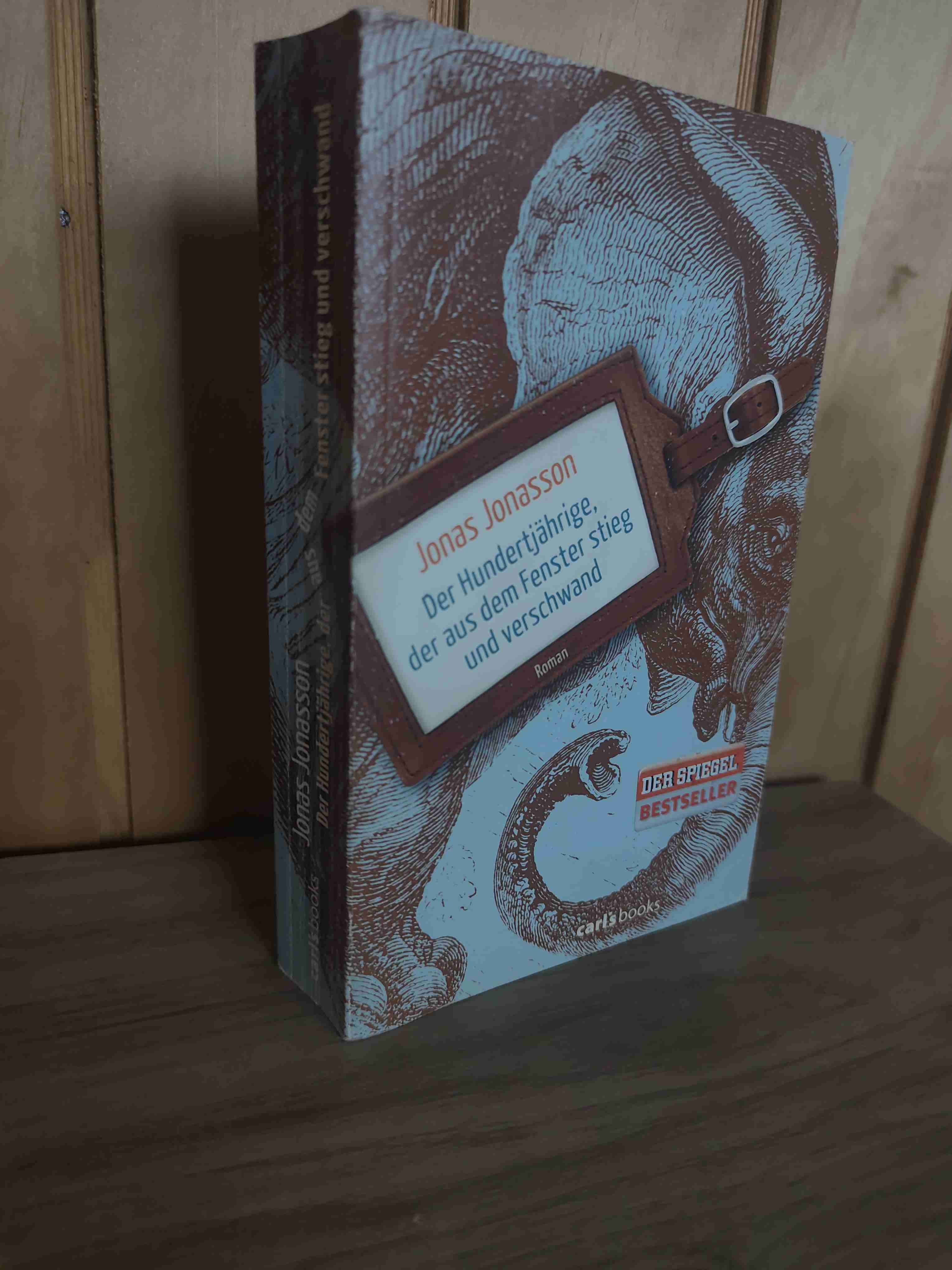 Libro 'Der Hundertjährige'