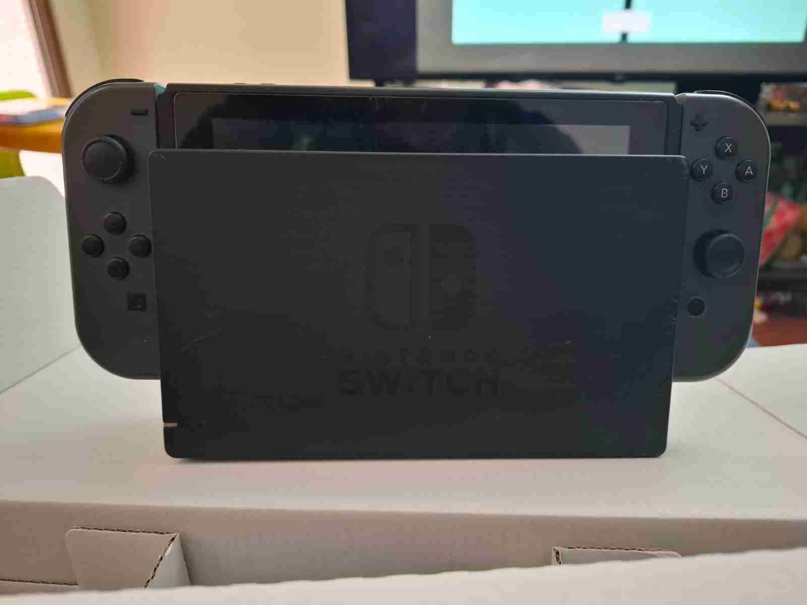 Consola Nintendo Switch gris - miniatura 5