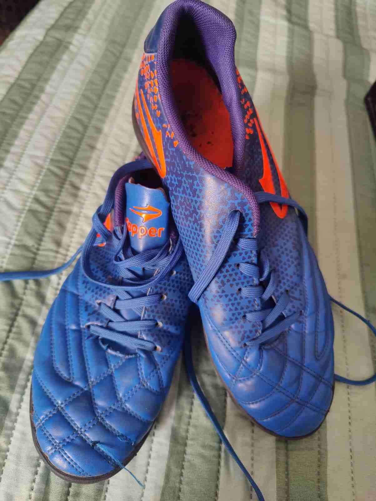 Zapatos de fútbol azules talla 42
