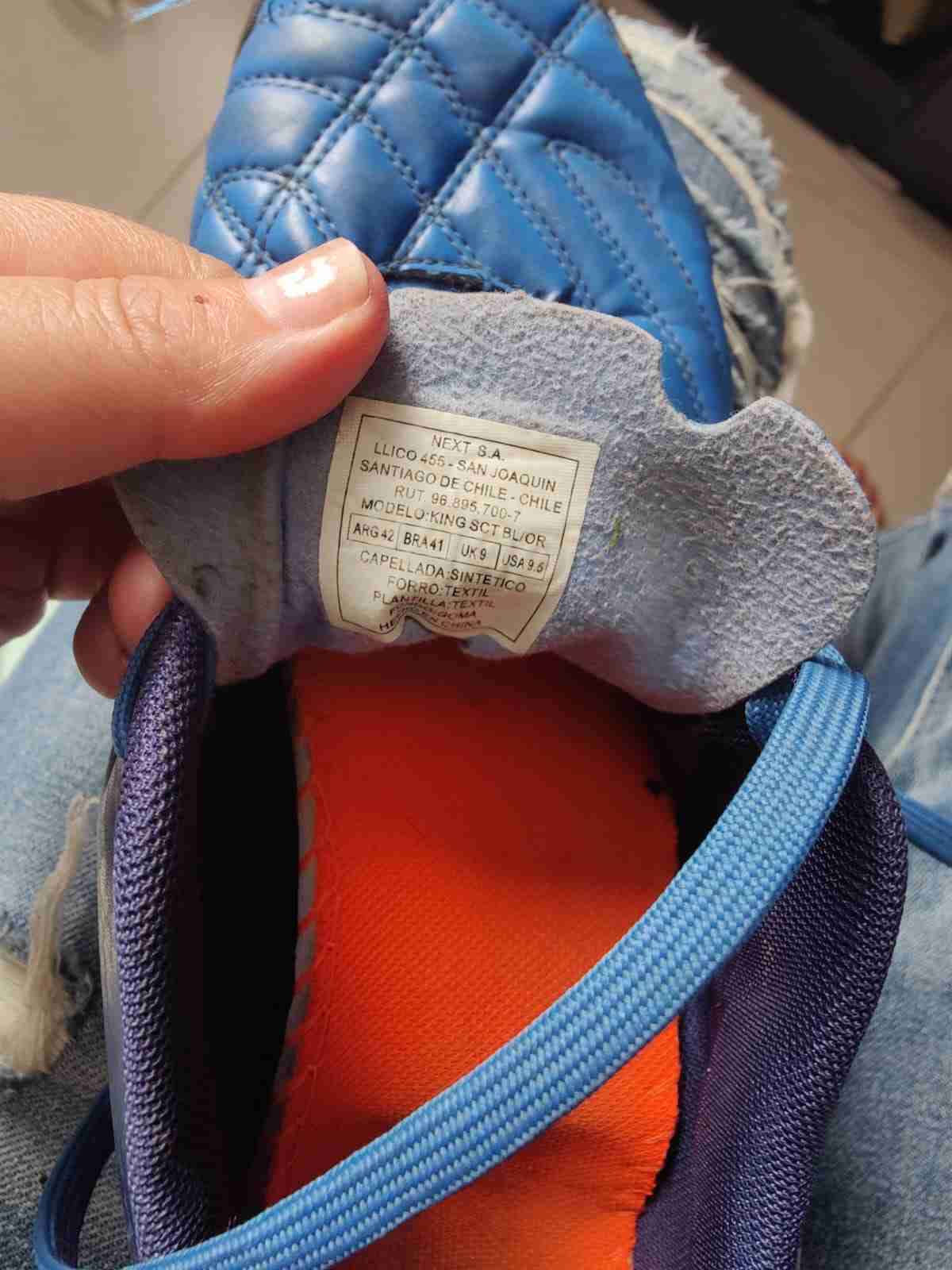 Zapatos de fútbol azules talla 42 - miniatura 2