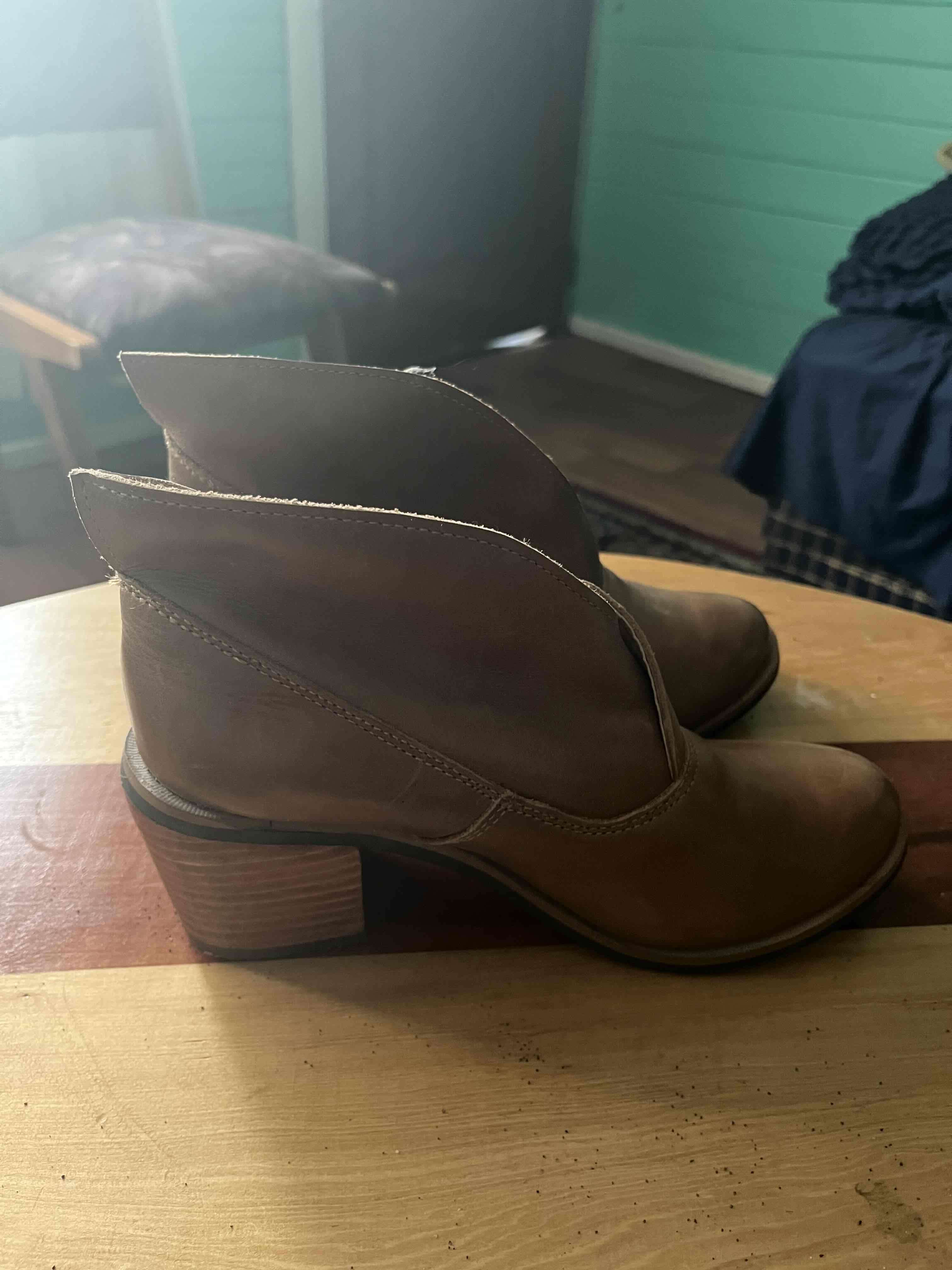 Botines de cuero marrón