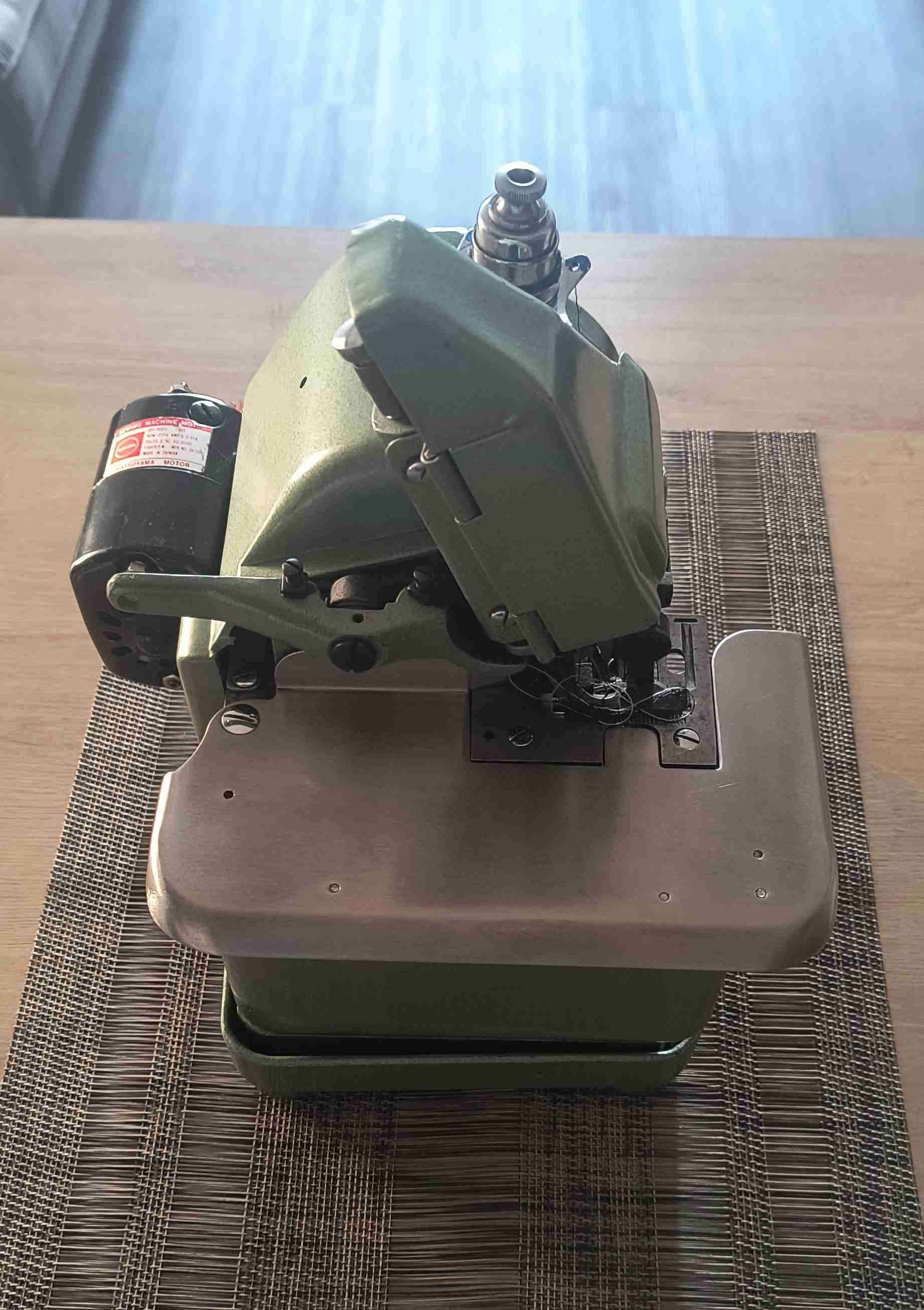 Máquina de coser Semi-industrial verde Overlock - miniatura 6