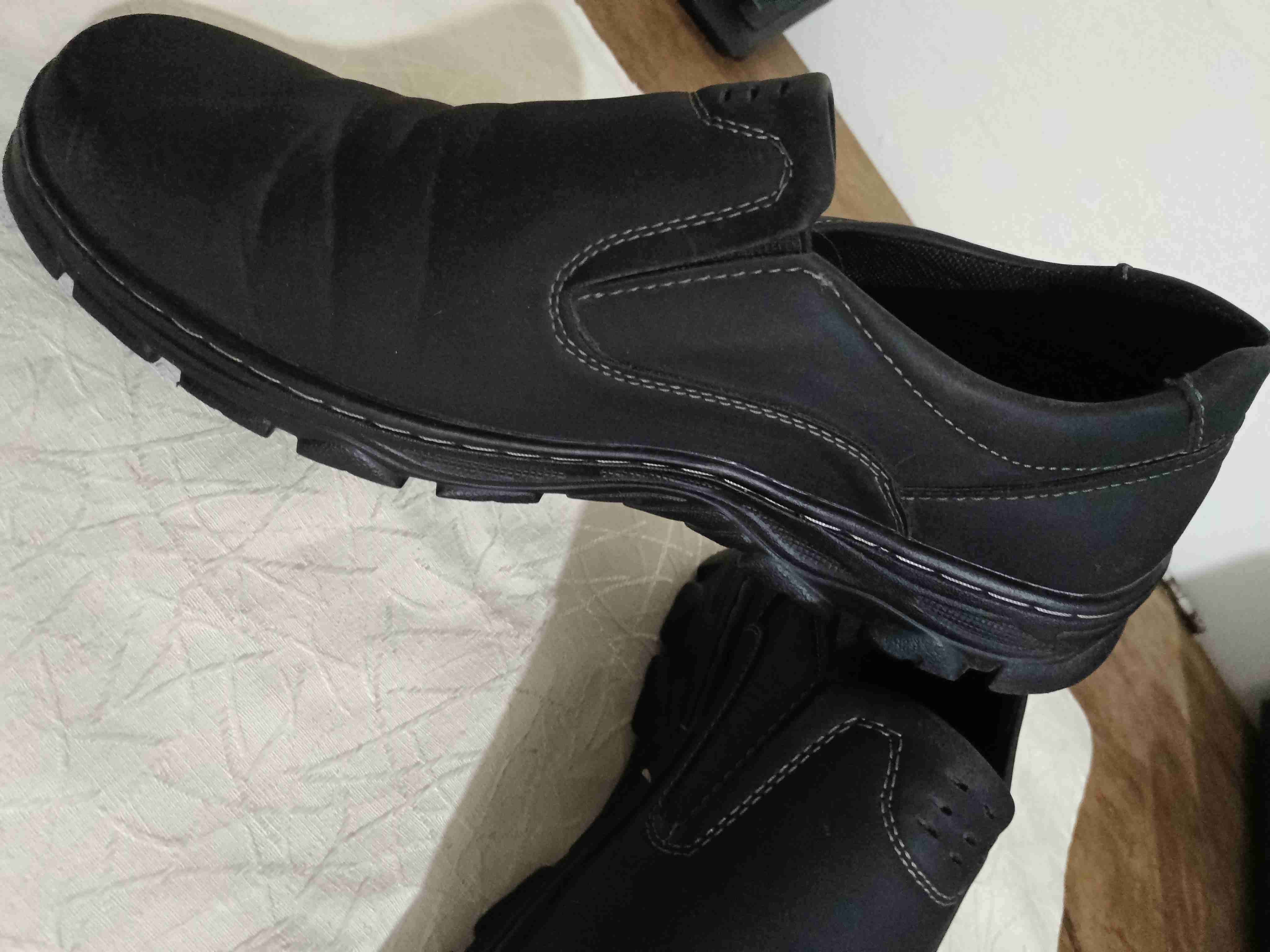 Zapatos de cuero negros