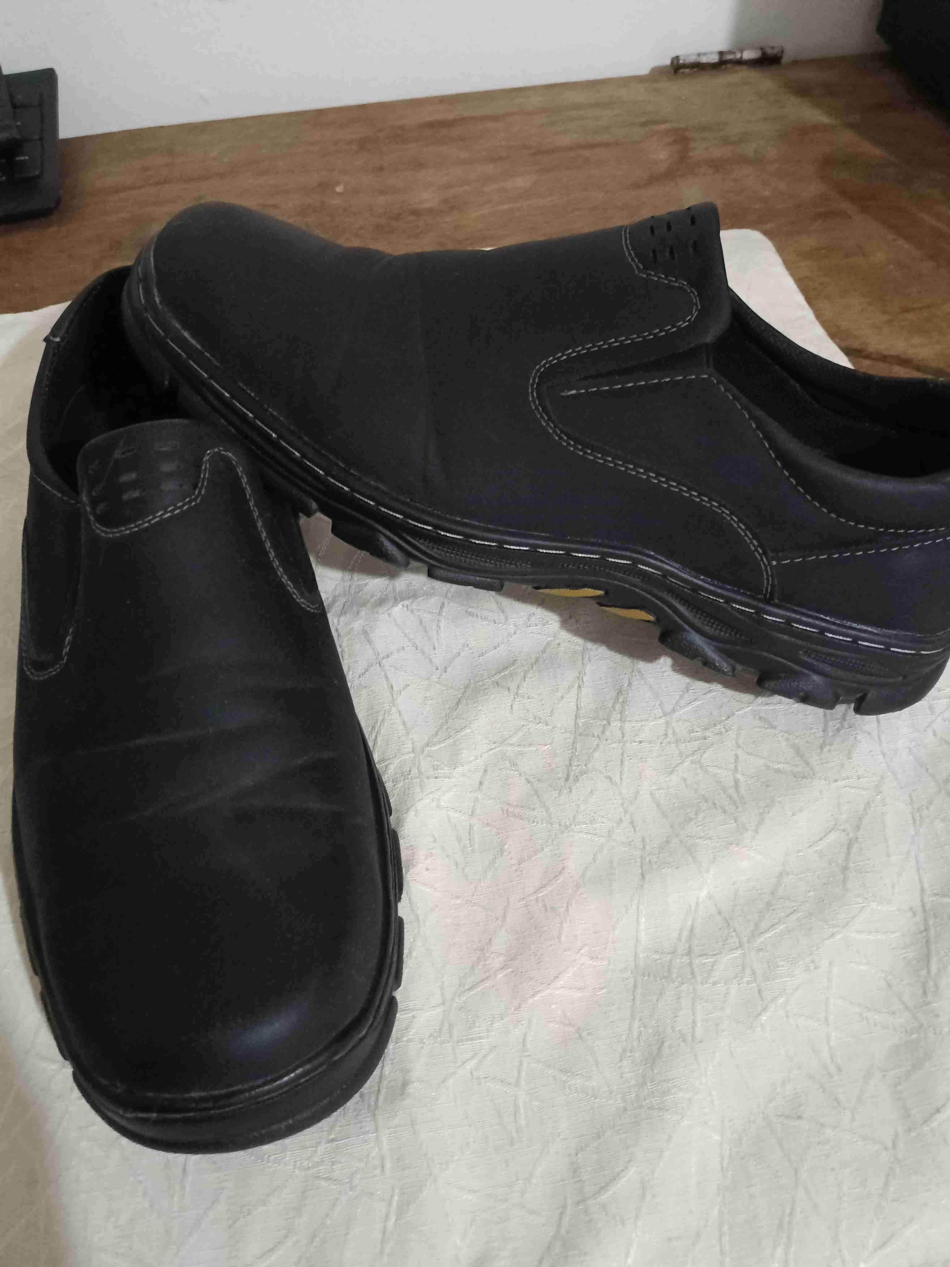 Zapatos de cuero negros - miniatura 6