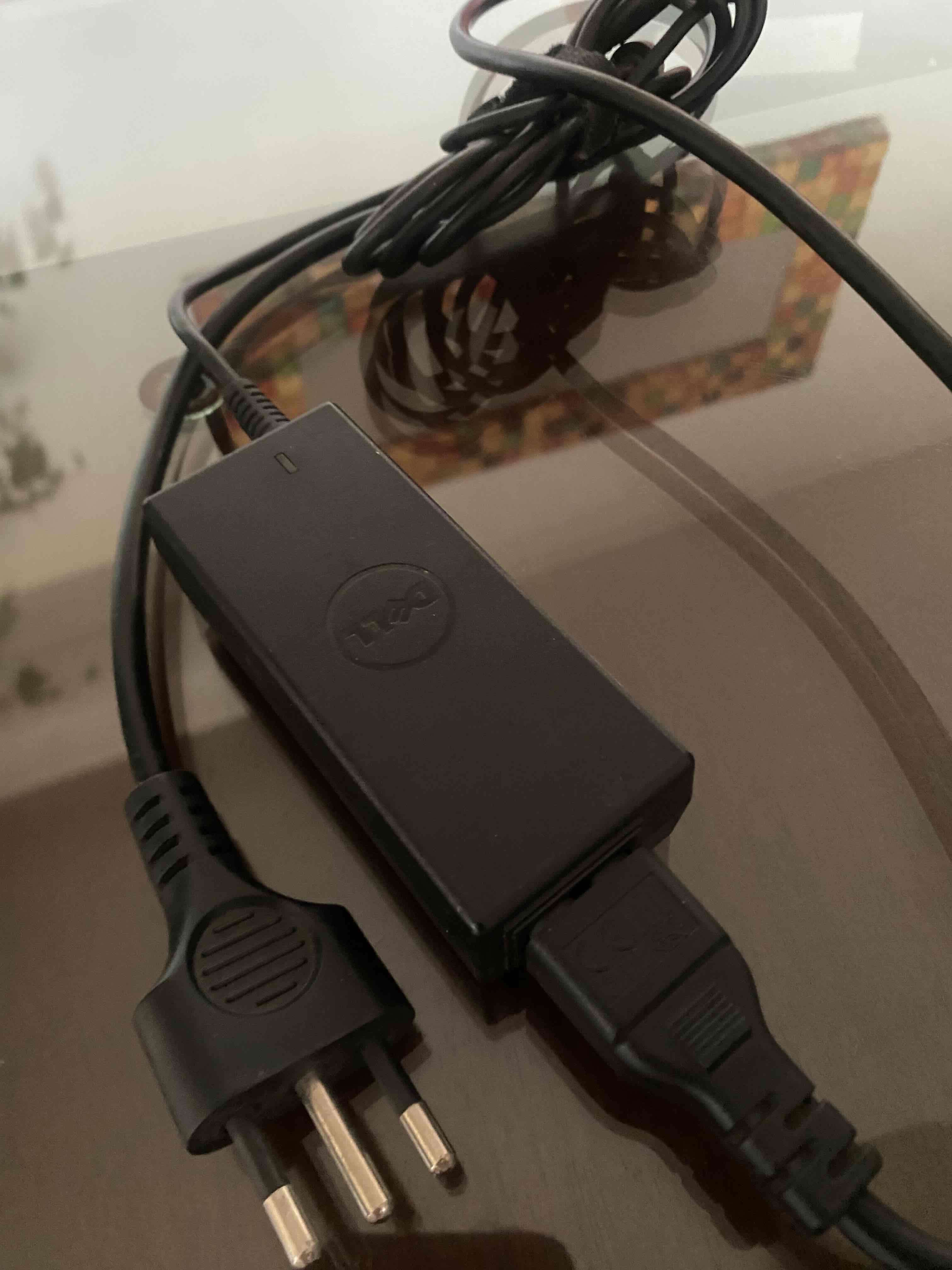 Pack Notebook Dell 16 GB de RAM + Mouse y Bolso - miniatura 3