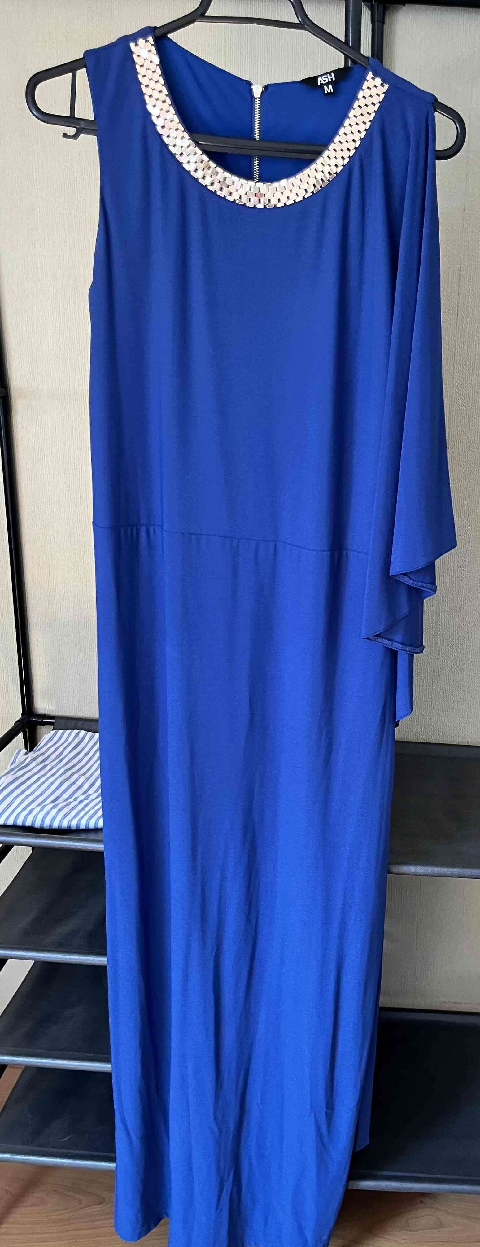 Vestido azul con detalle en cuello - miniatura 2