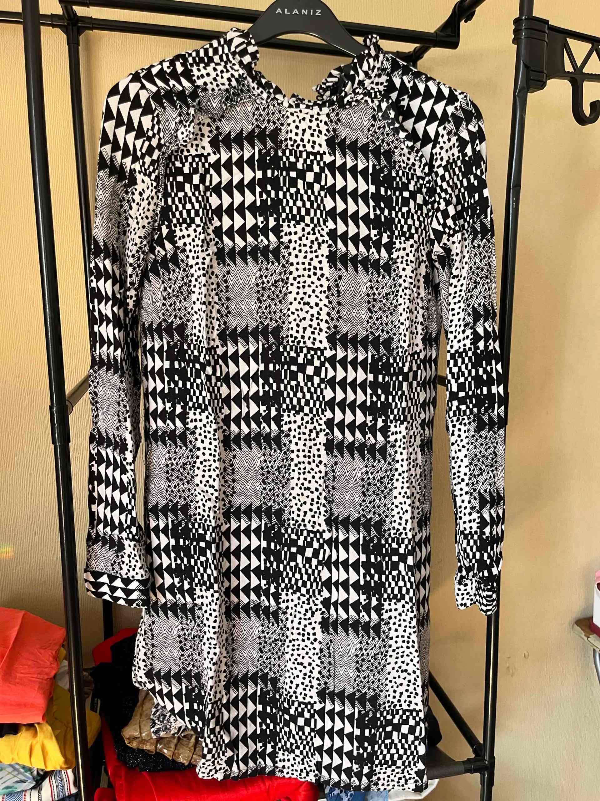 Vestido estampado blanco y negro