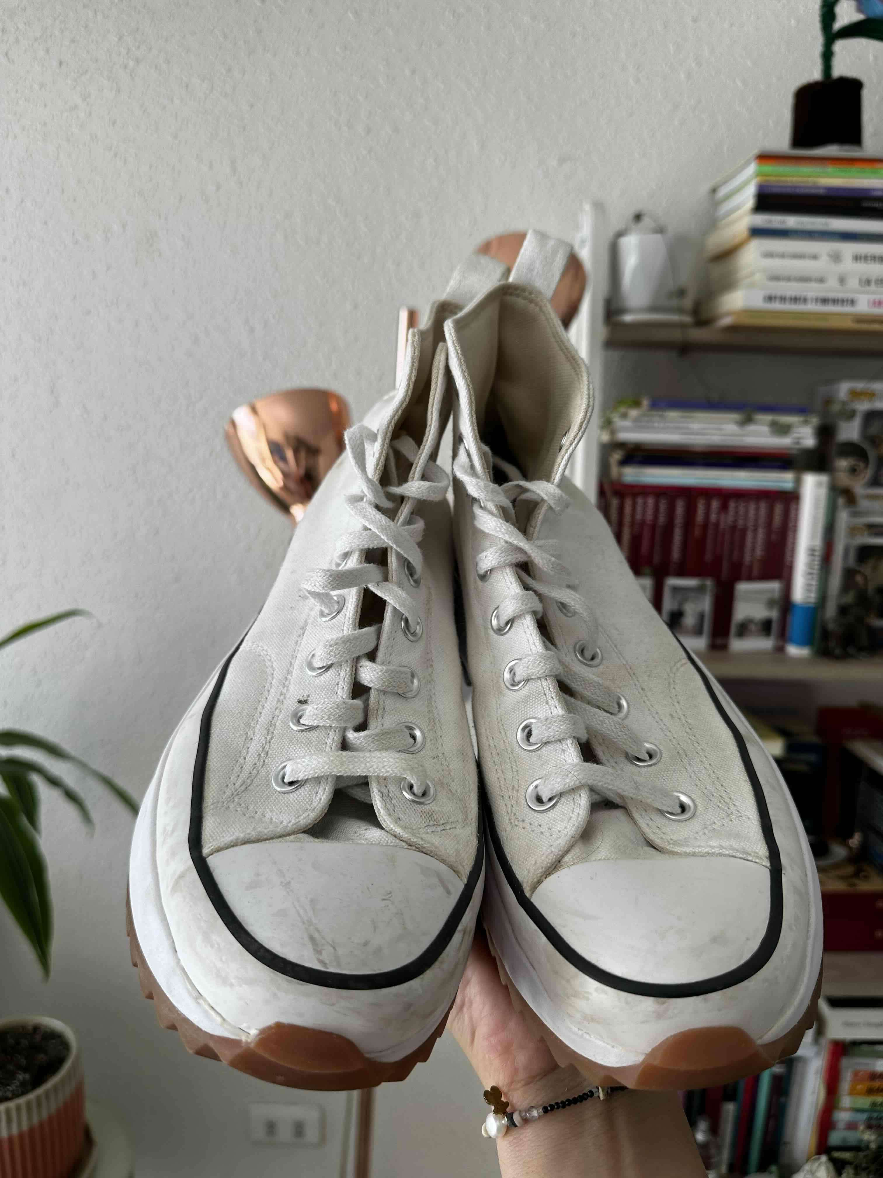 Zapatillas altas blancas con plataforma - miniatura 2