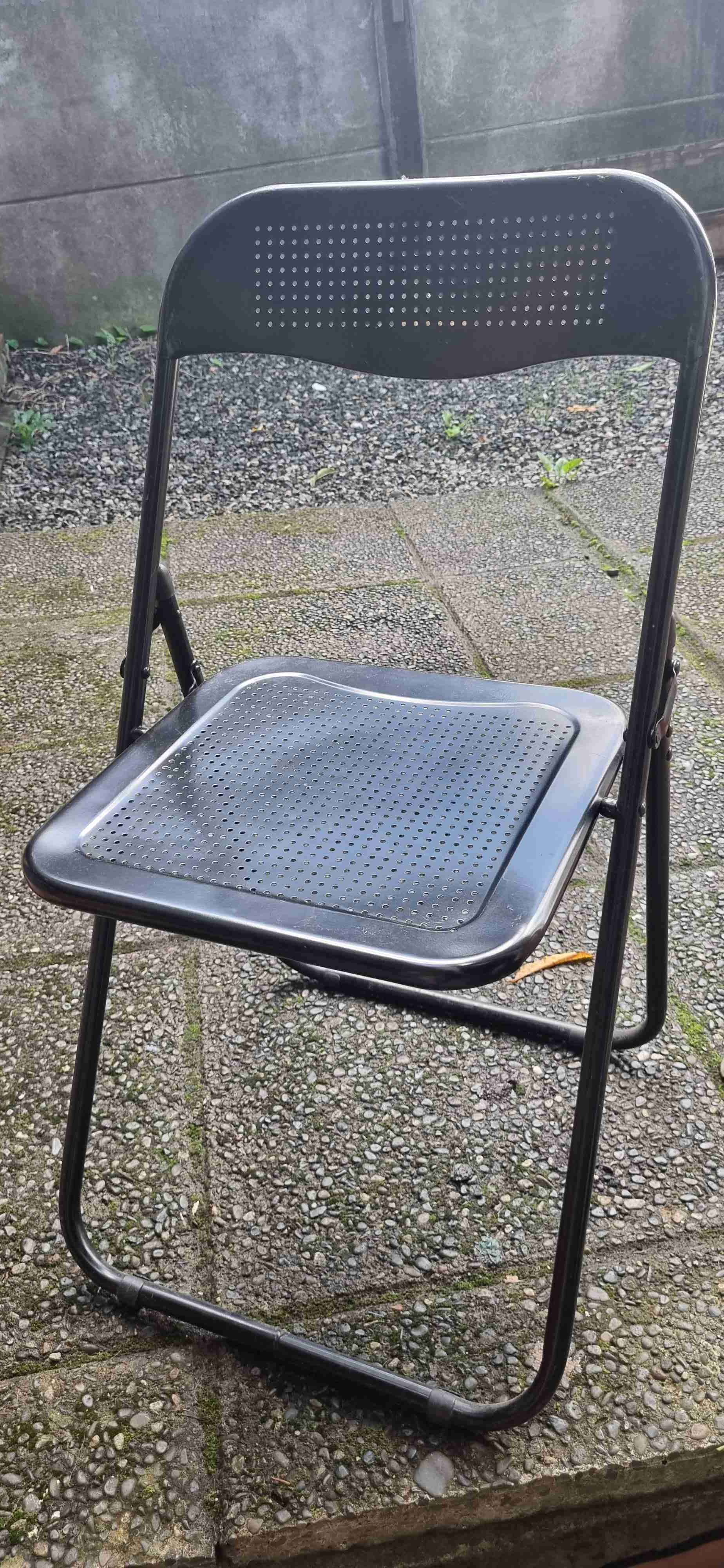 Silla plegable negra