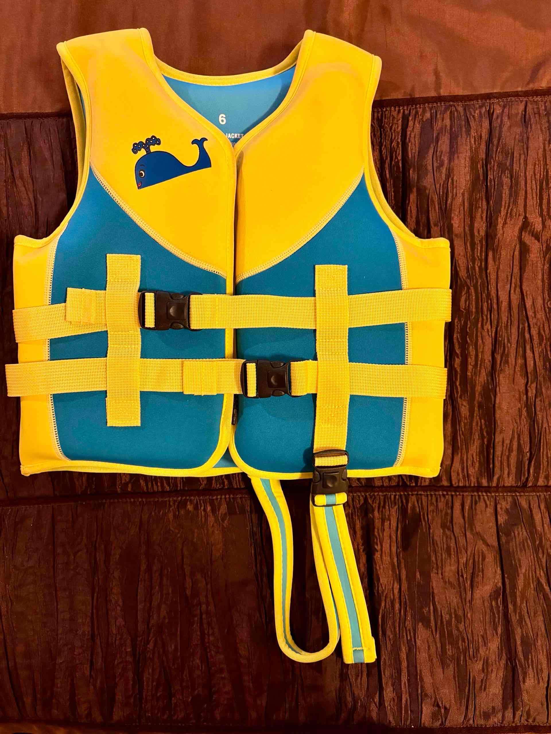 Chaleco salvavidas infantil amarillo y azul