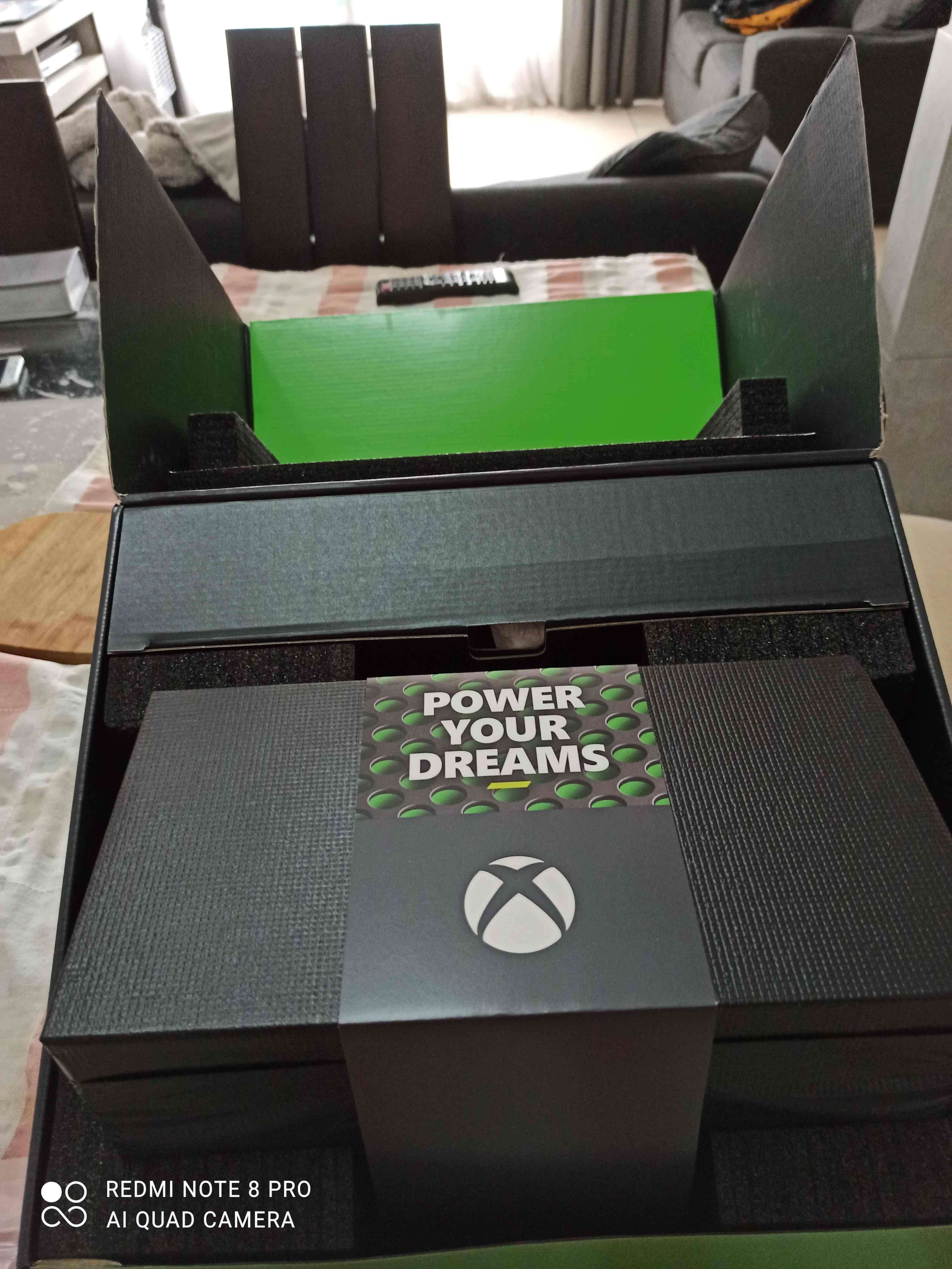 Consola Xbox Series X 1TB SSD - miniatura 2