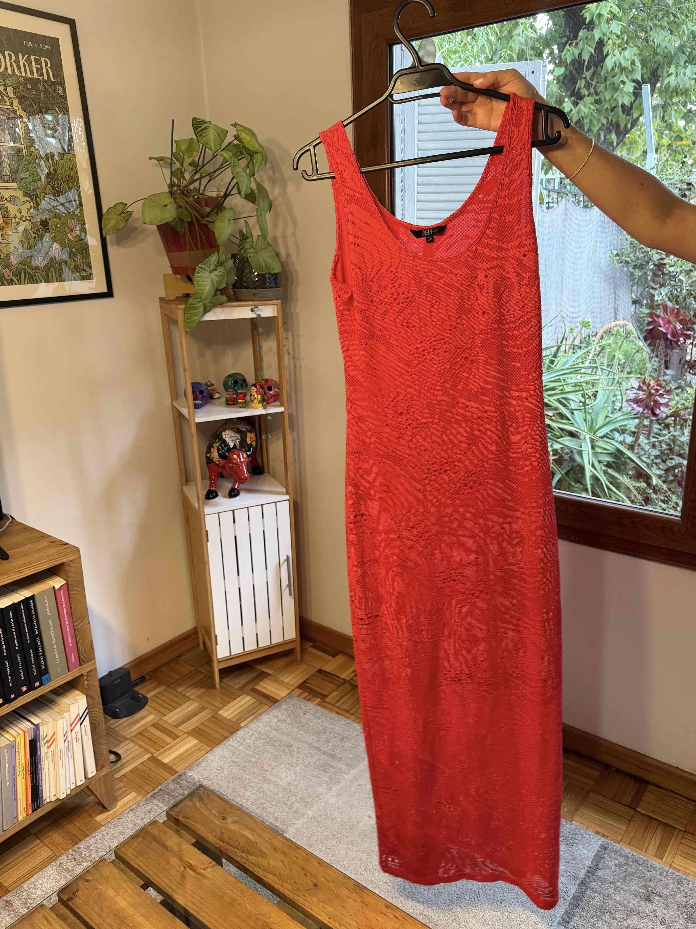 Vestido largo rojo elegante