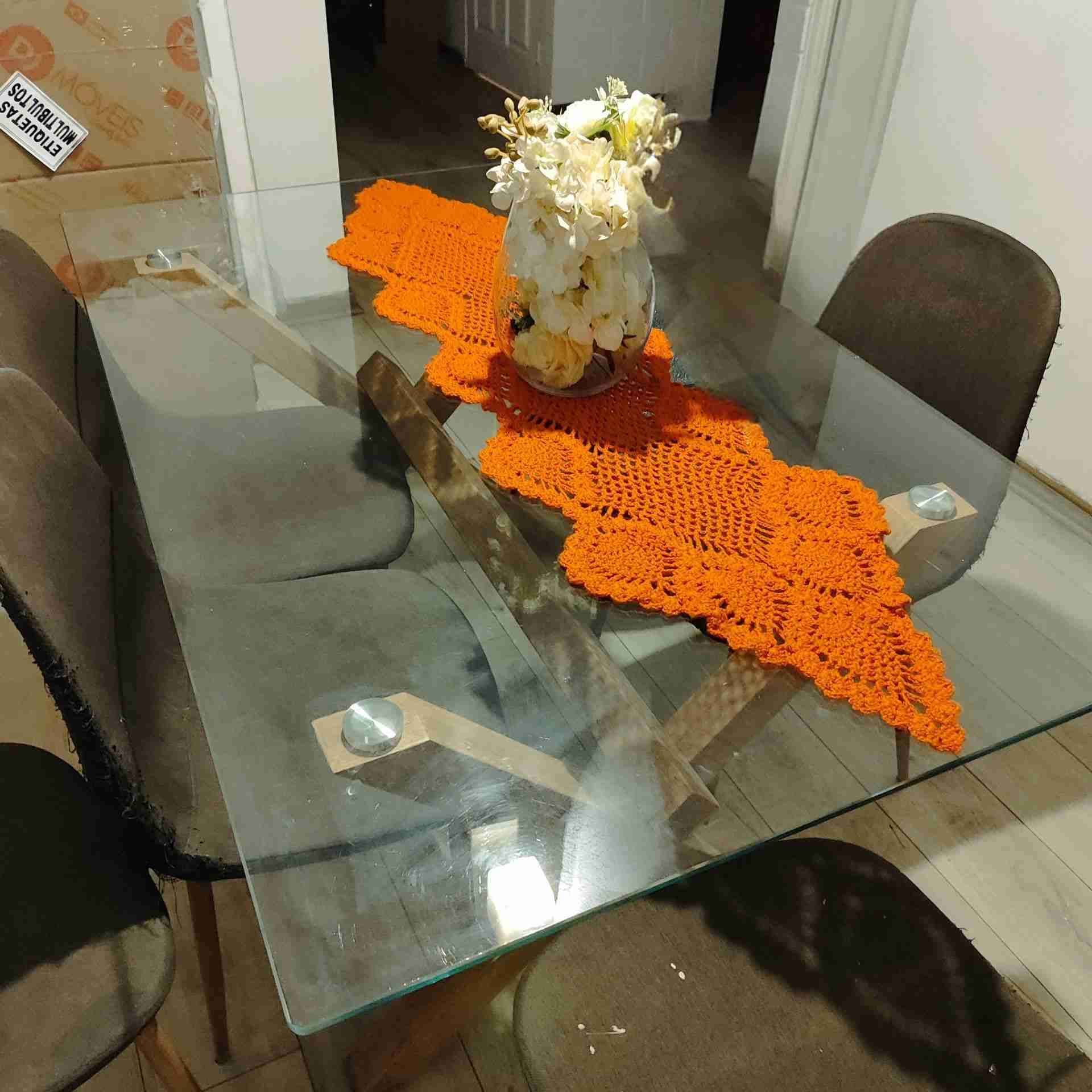 Mesa de comedor con 6 sillas - miniatura 3