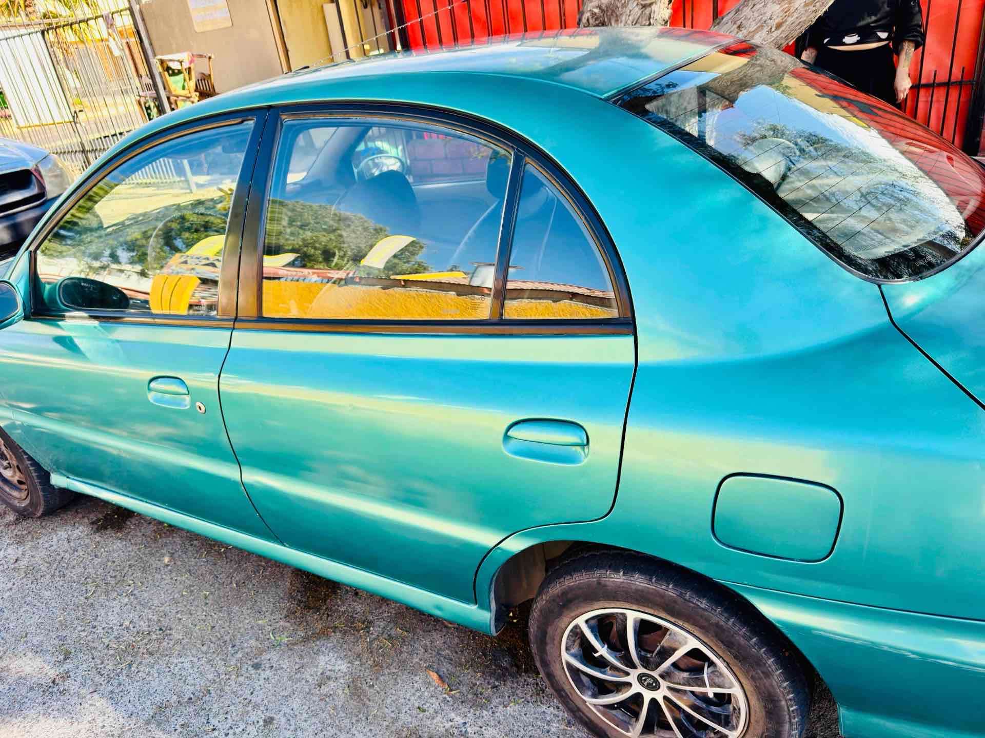 KIA RIO LXE 2001 - miniatura 4