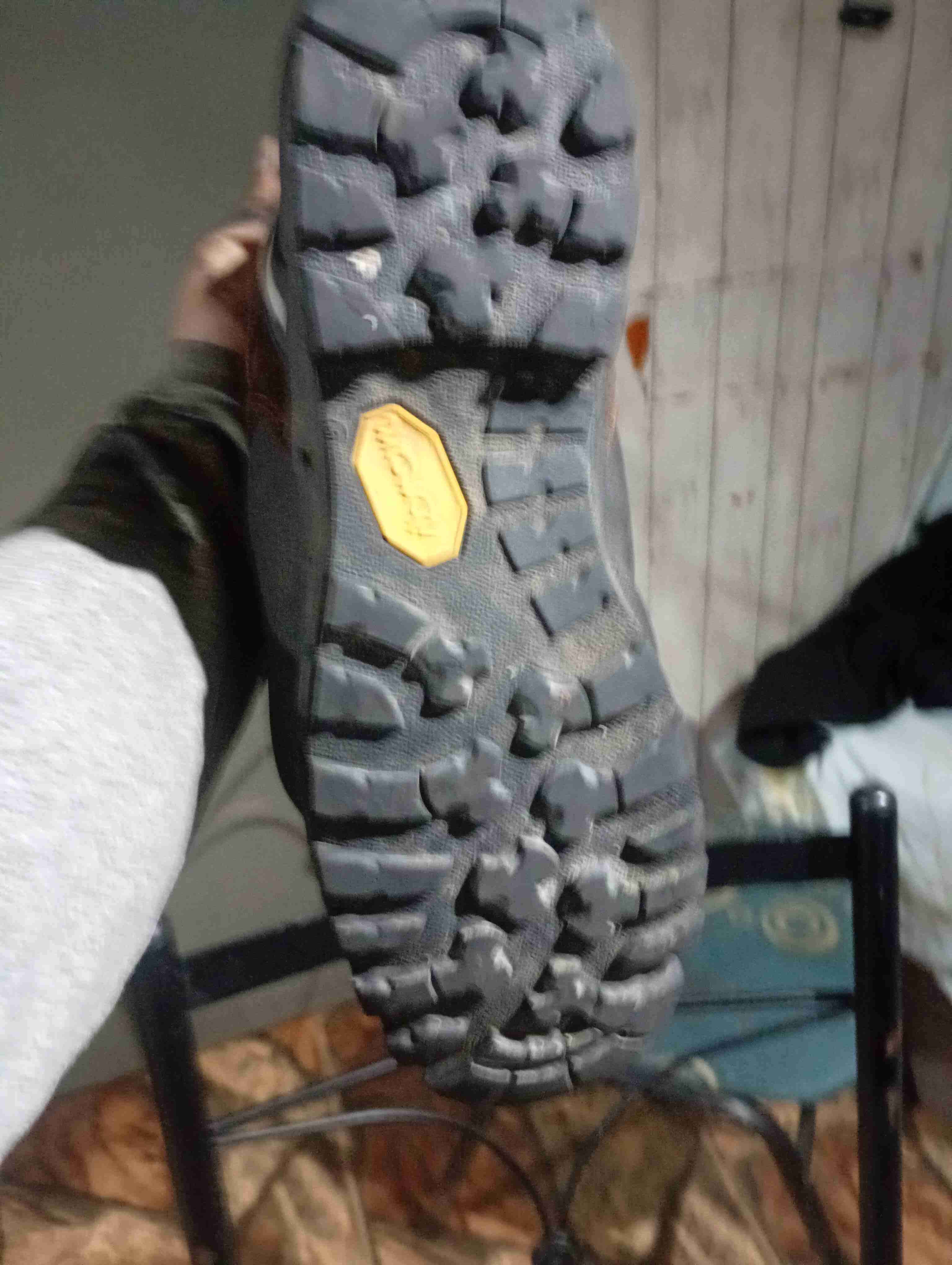 Botas de senderismo marrones - miniatura 4