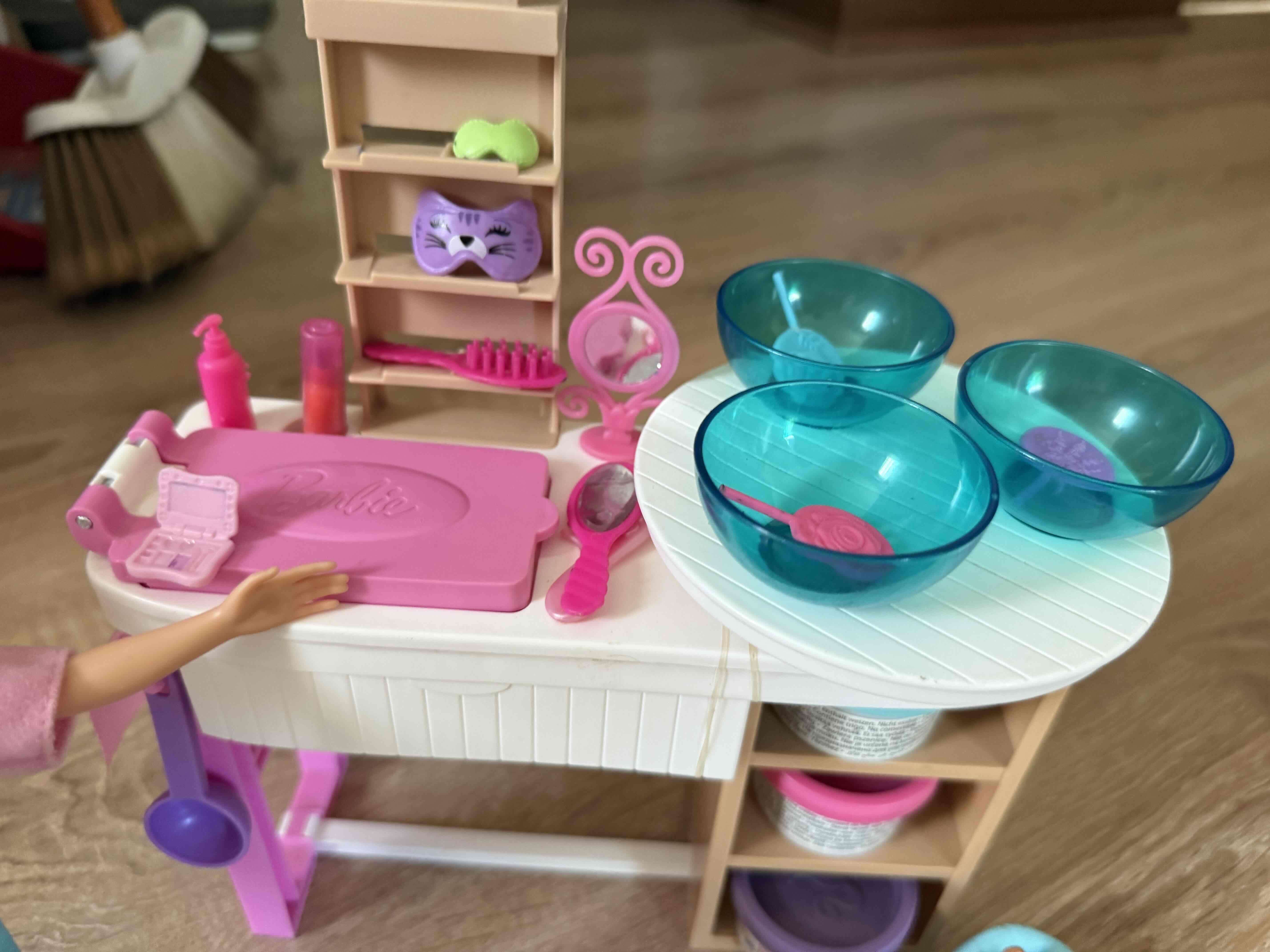 Set de belleza con muñeca - miniatura 2