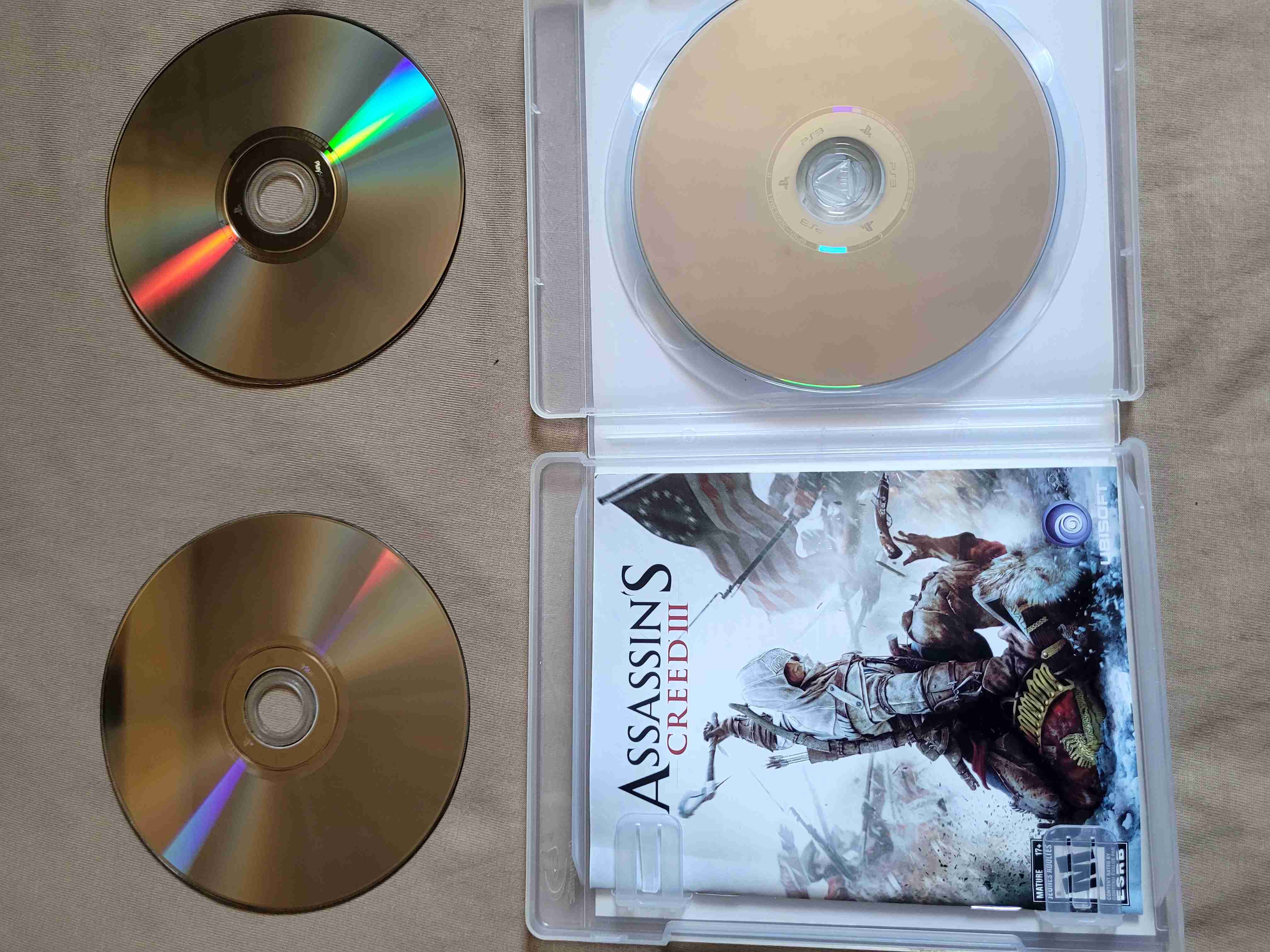 Juegos PS3 Skyrim y Assassin's Creed III - miniatura 4