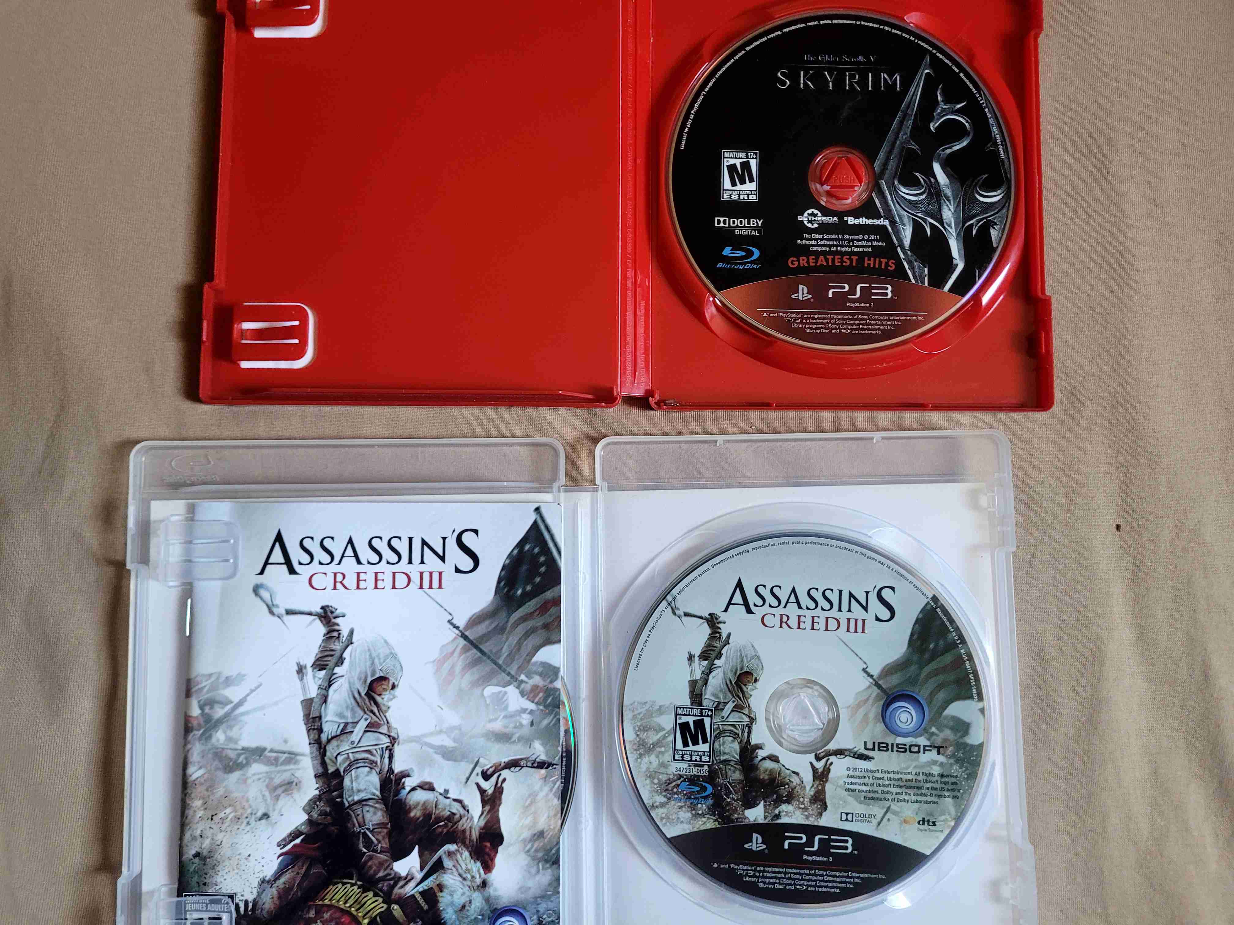 Juegos PS3 Skyrim y Assassin's Creed III - miniatura 5