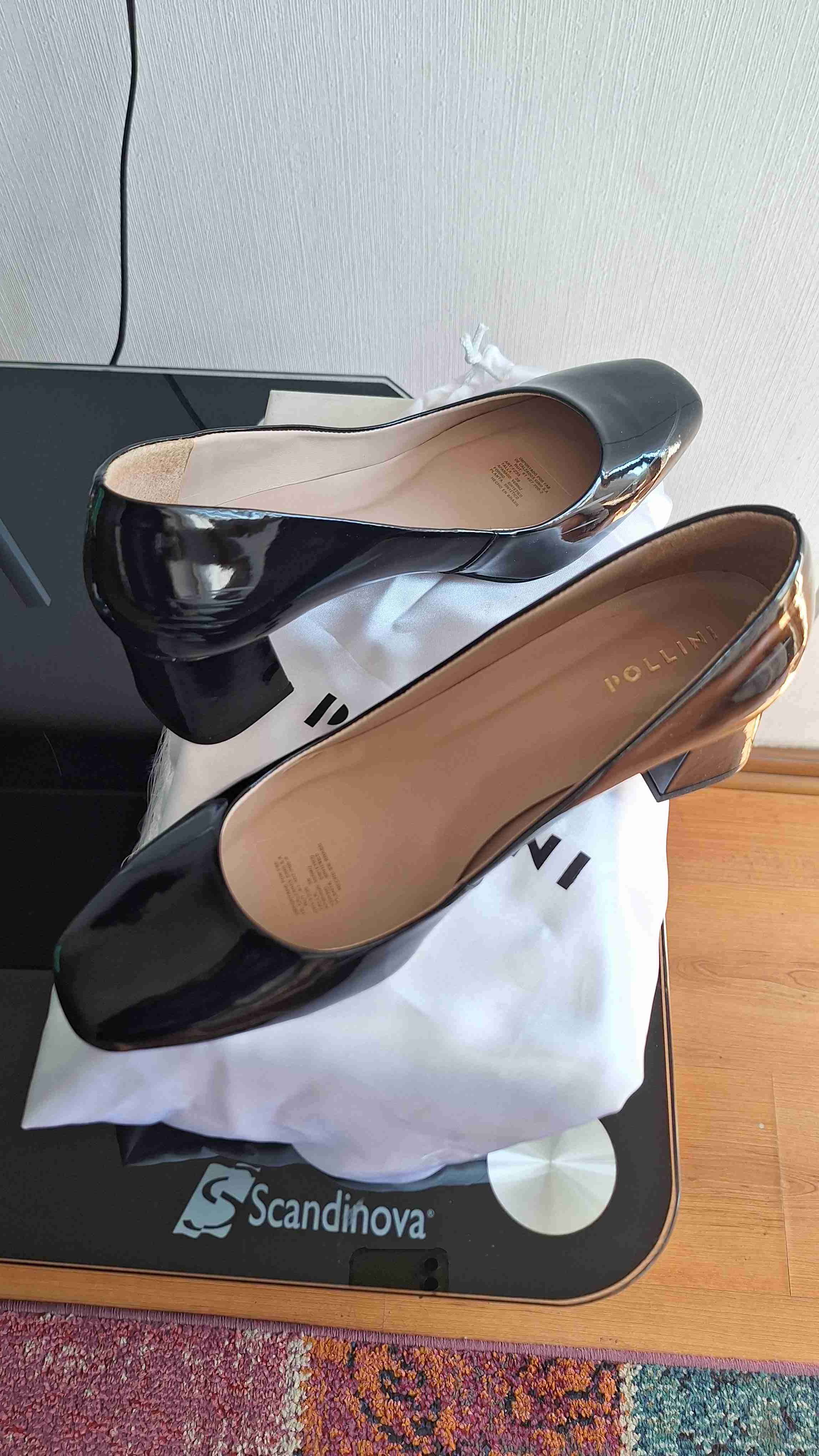 Zapatos de charol negro Pollini - miniatura 2