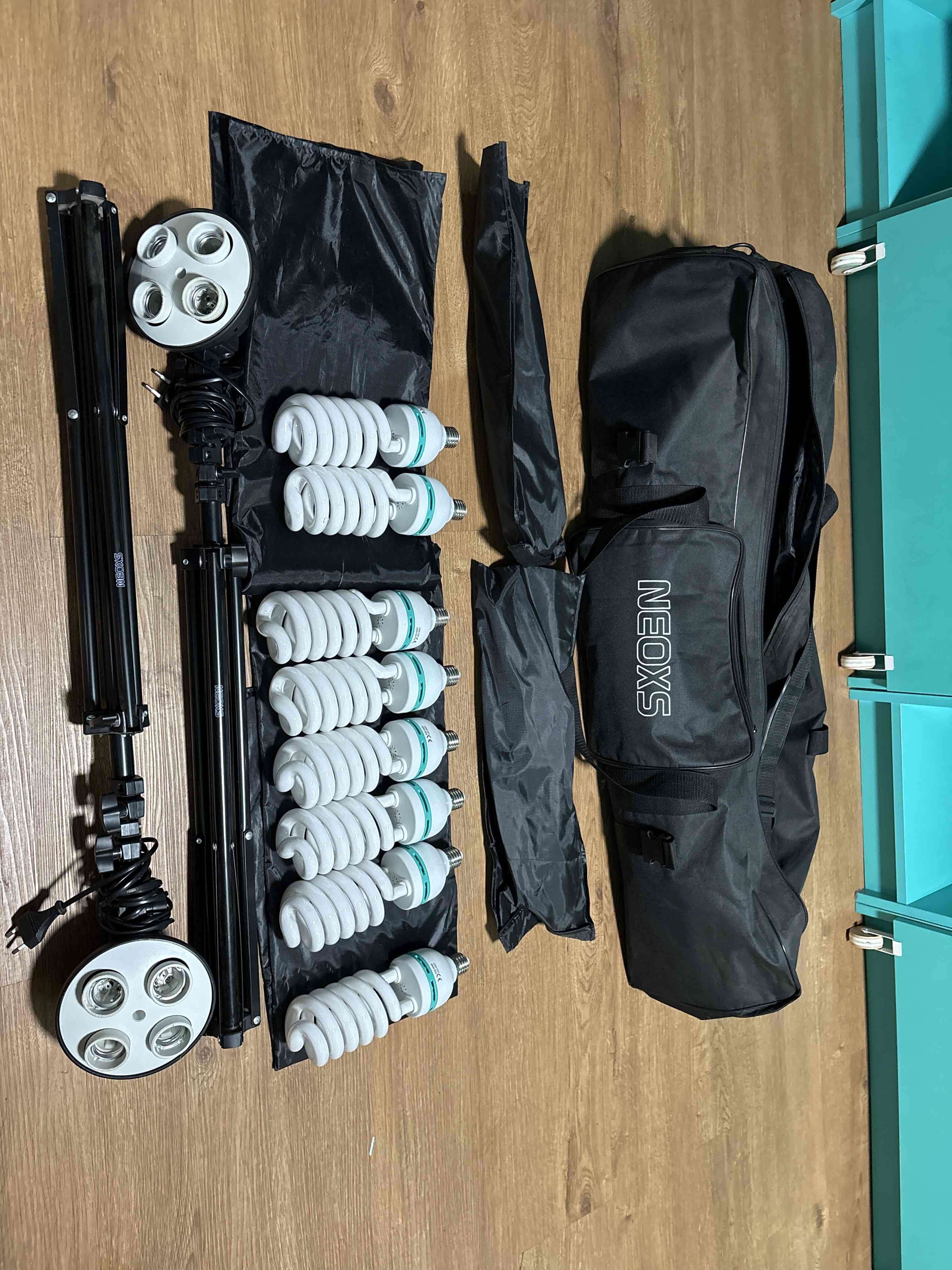 Kit 4 Soquetes + Softbox + 8 Ampolletas - miniatura 2