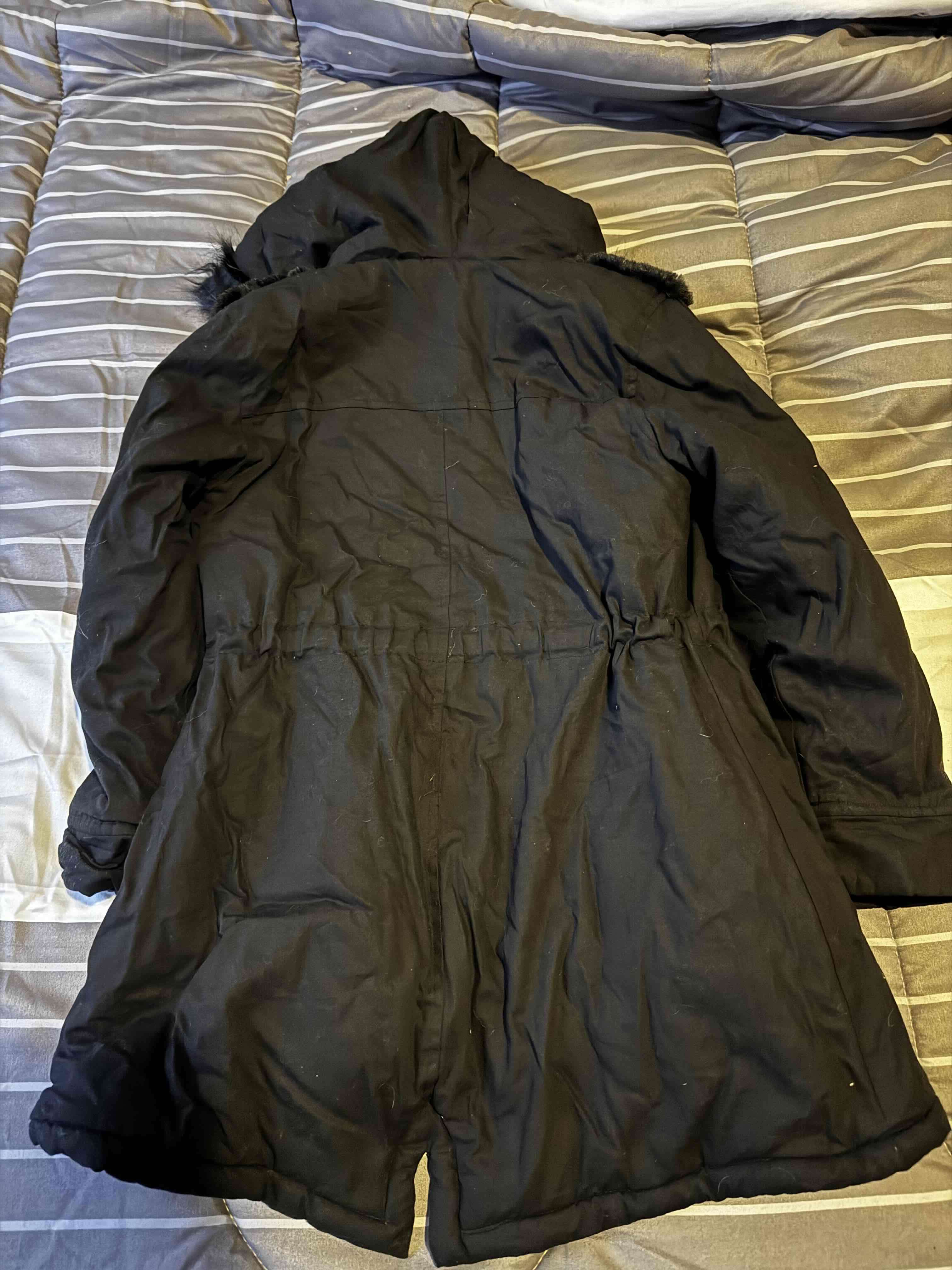 Chaqueta niña negra con capucha LIMONADA - miniatura 3