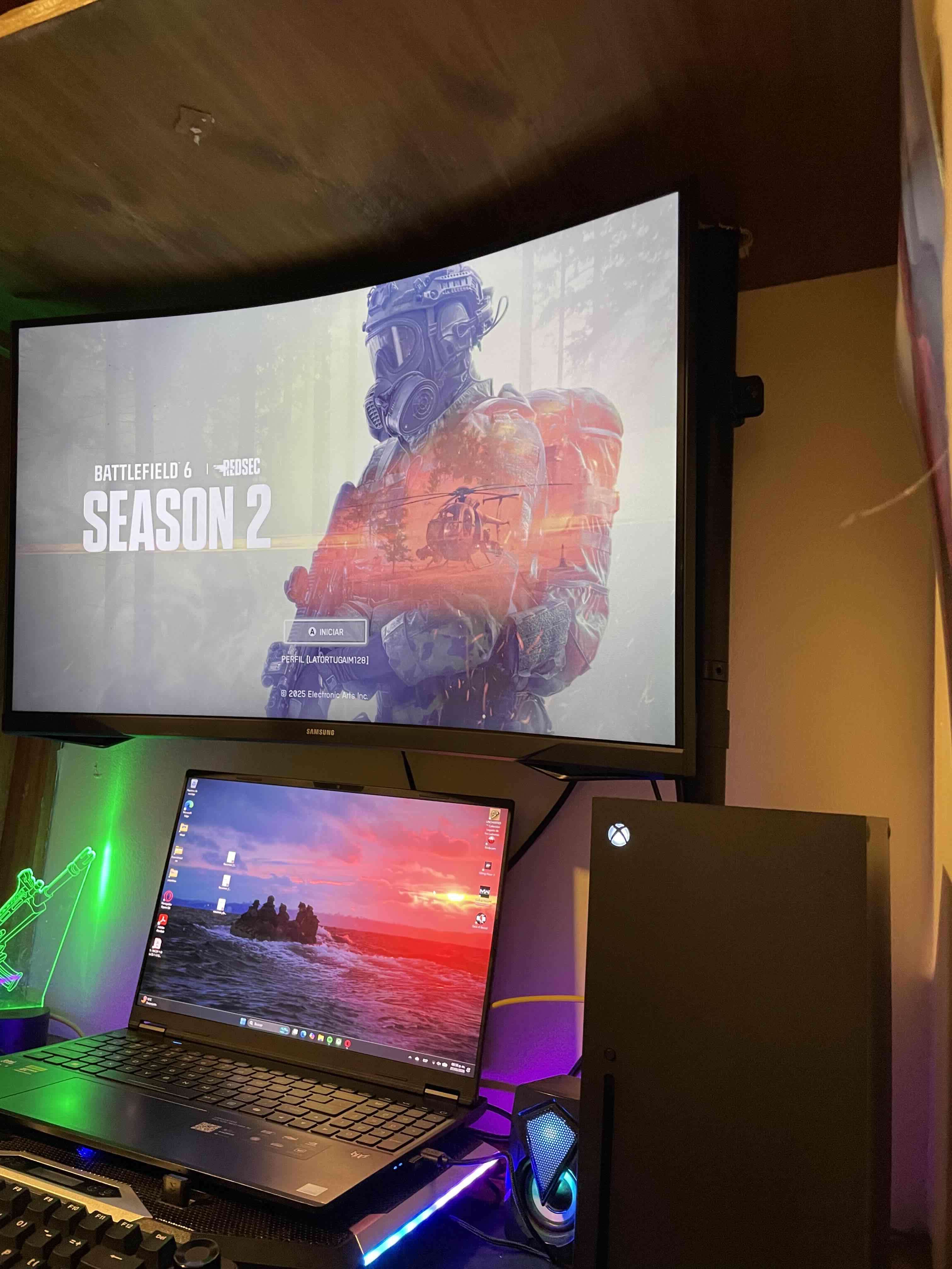 Consola Xbox Series X con mando rojo - miniatura 4