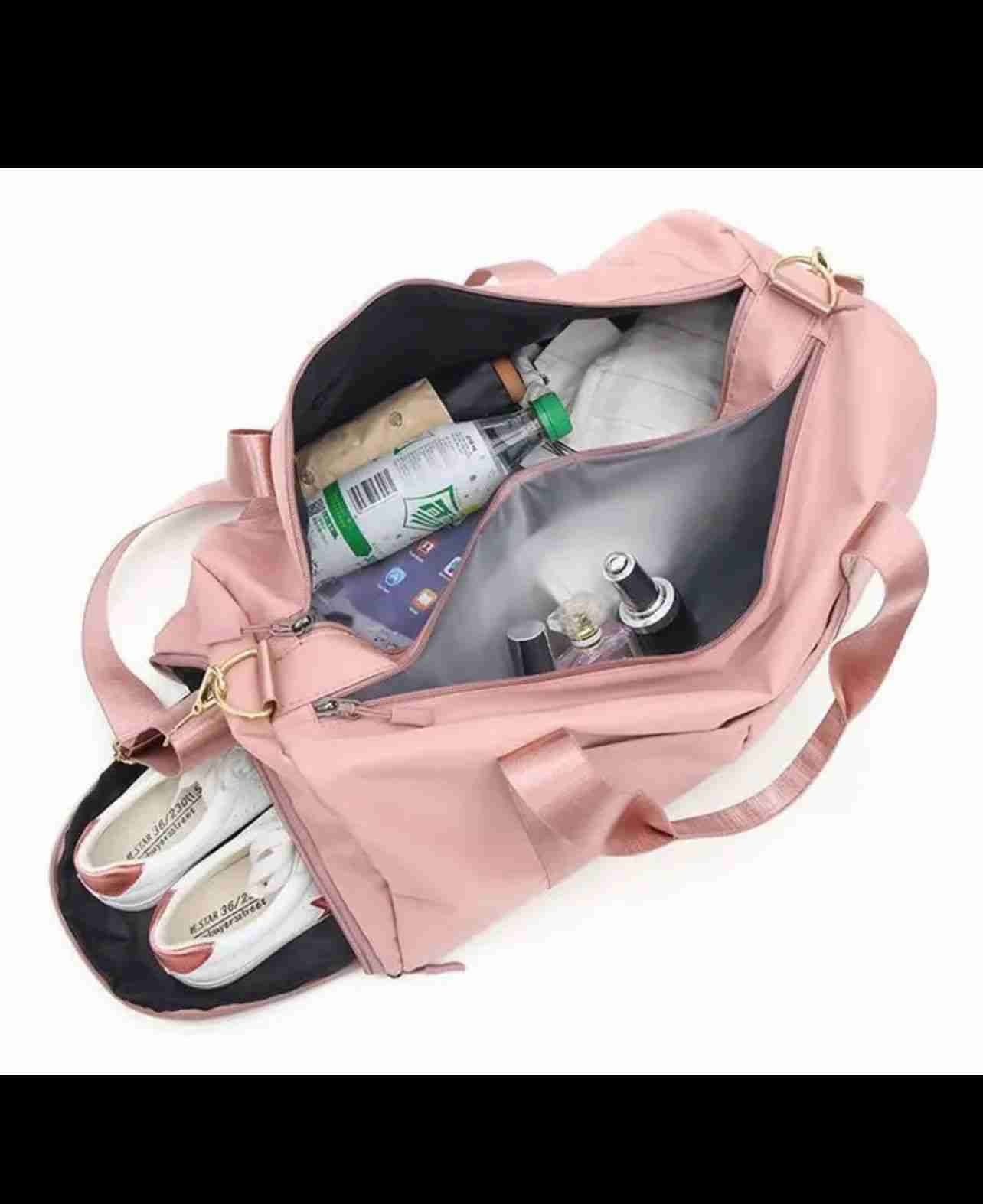 Bolso deportivo rosa amplio