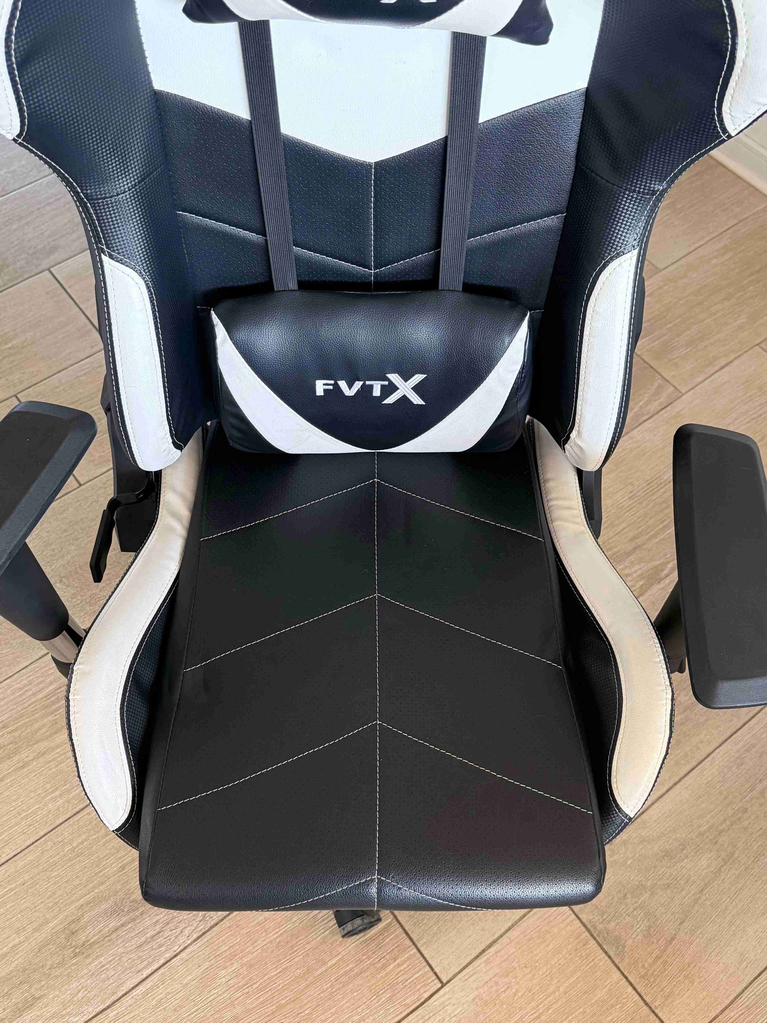 Silla gamer FVT X blanca y negra - miniatura 2
