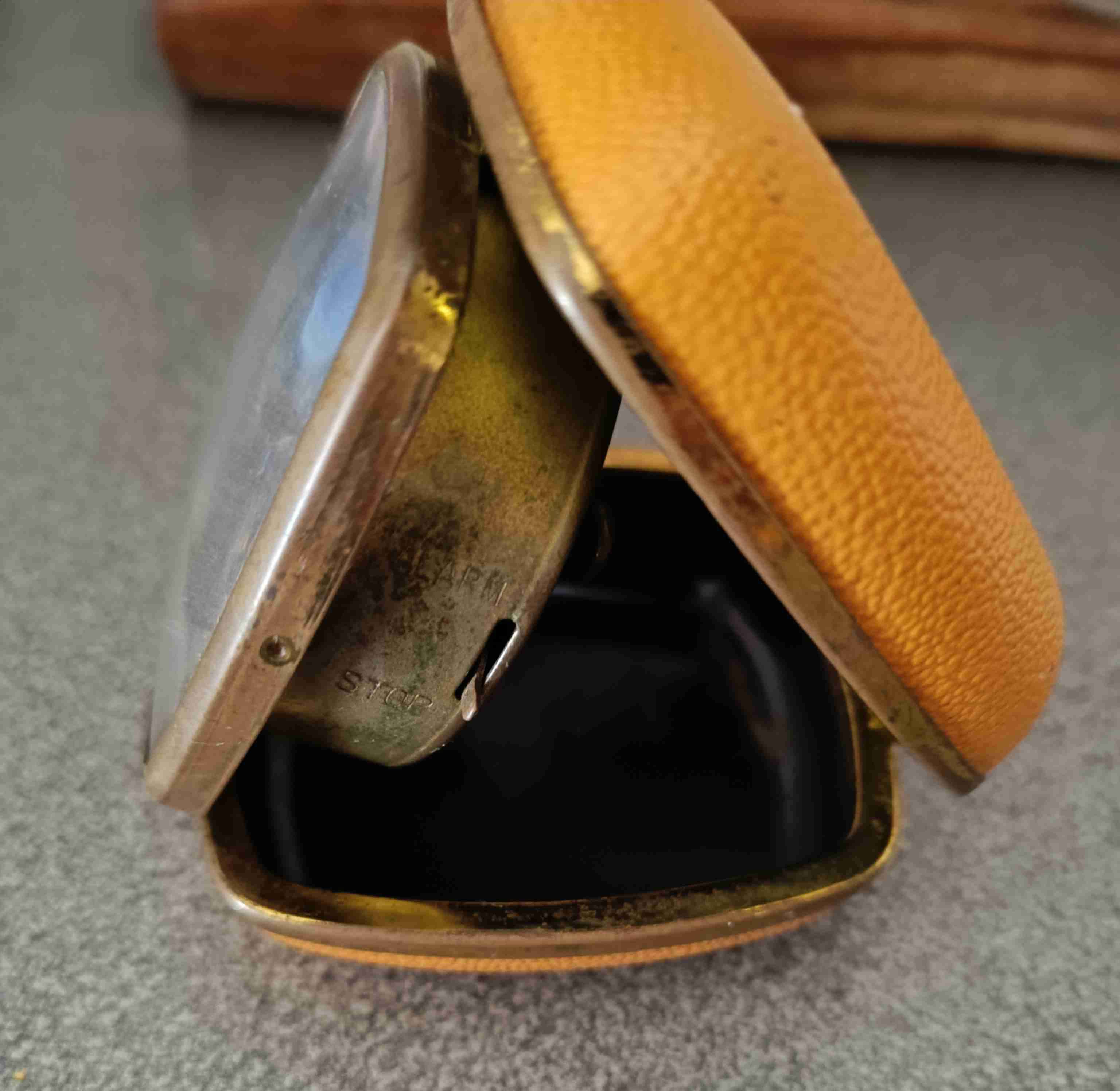 Reloj retro de viaje - miniatura 2