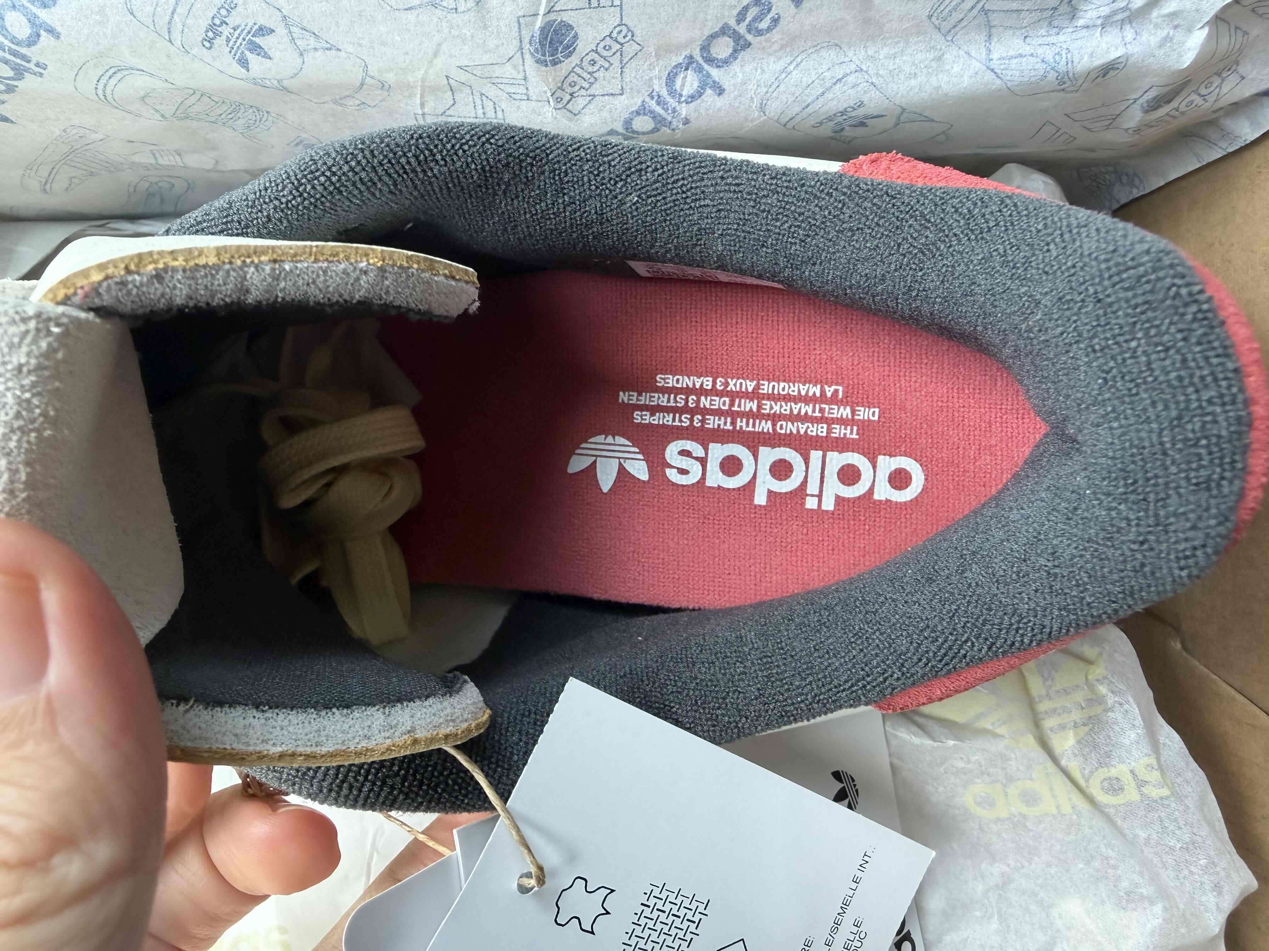 Zapatillas NUEVAS adidas - miniatura 3