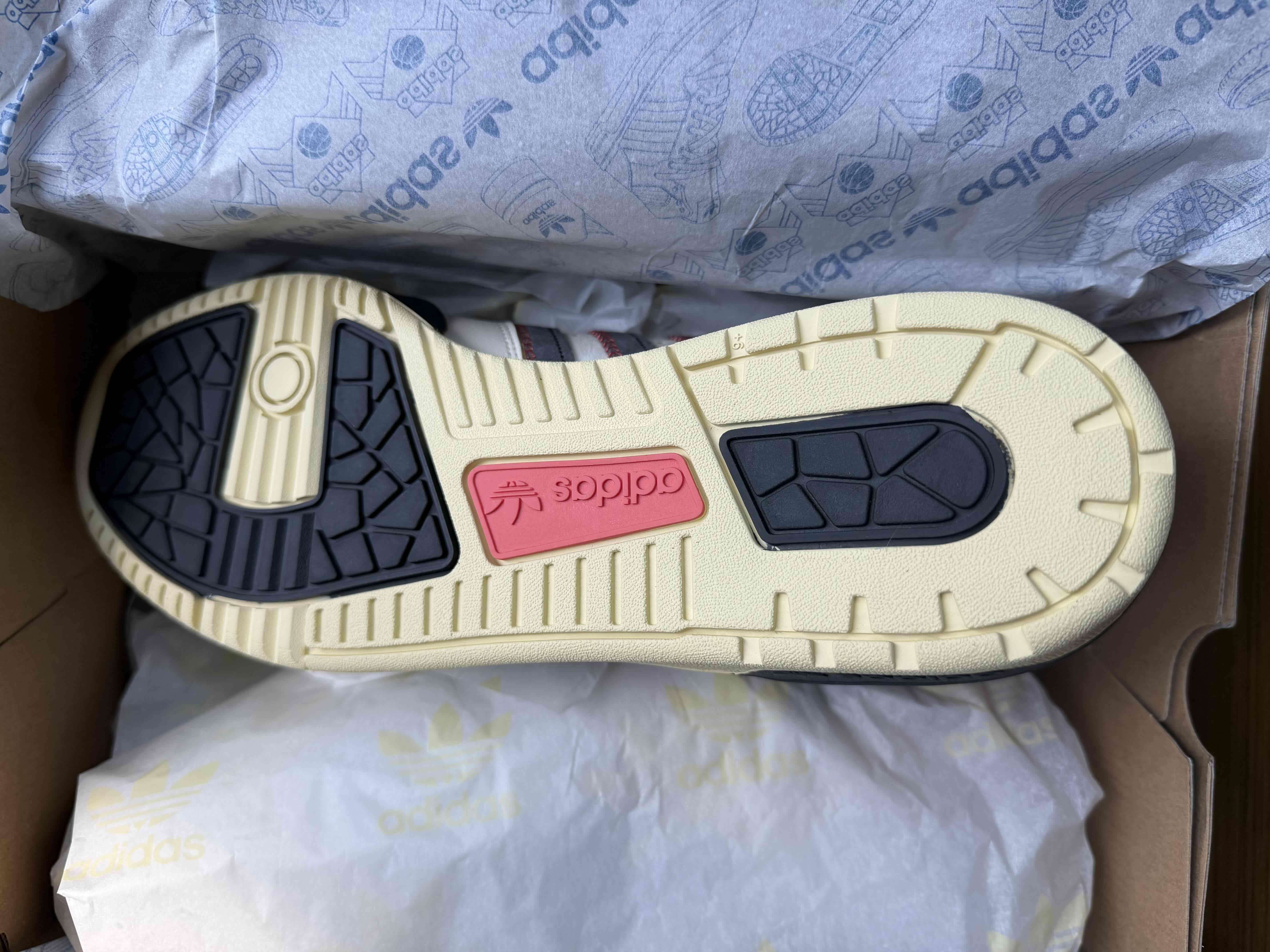 Zapatillas NUEVAS adidas - miniatura 4