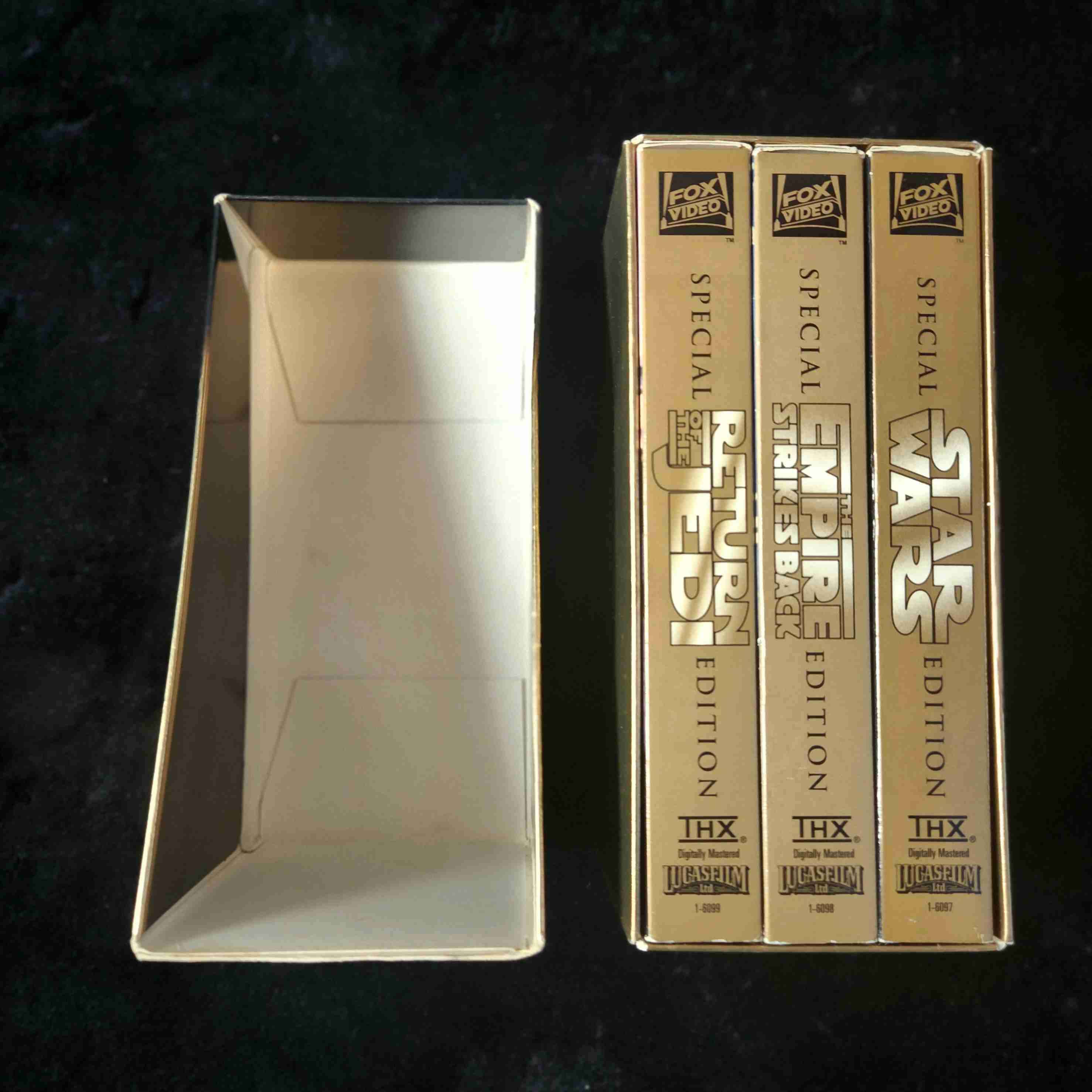 Trilogía Star Wars Edición Especial VHS, dorada - miniatura 3