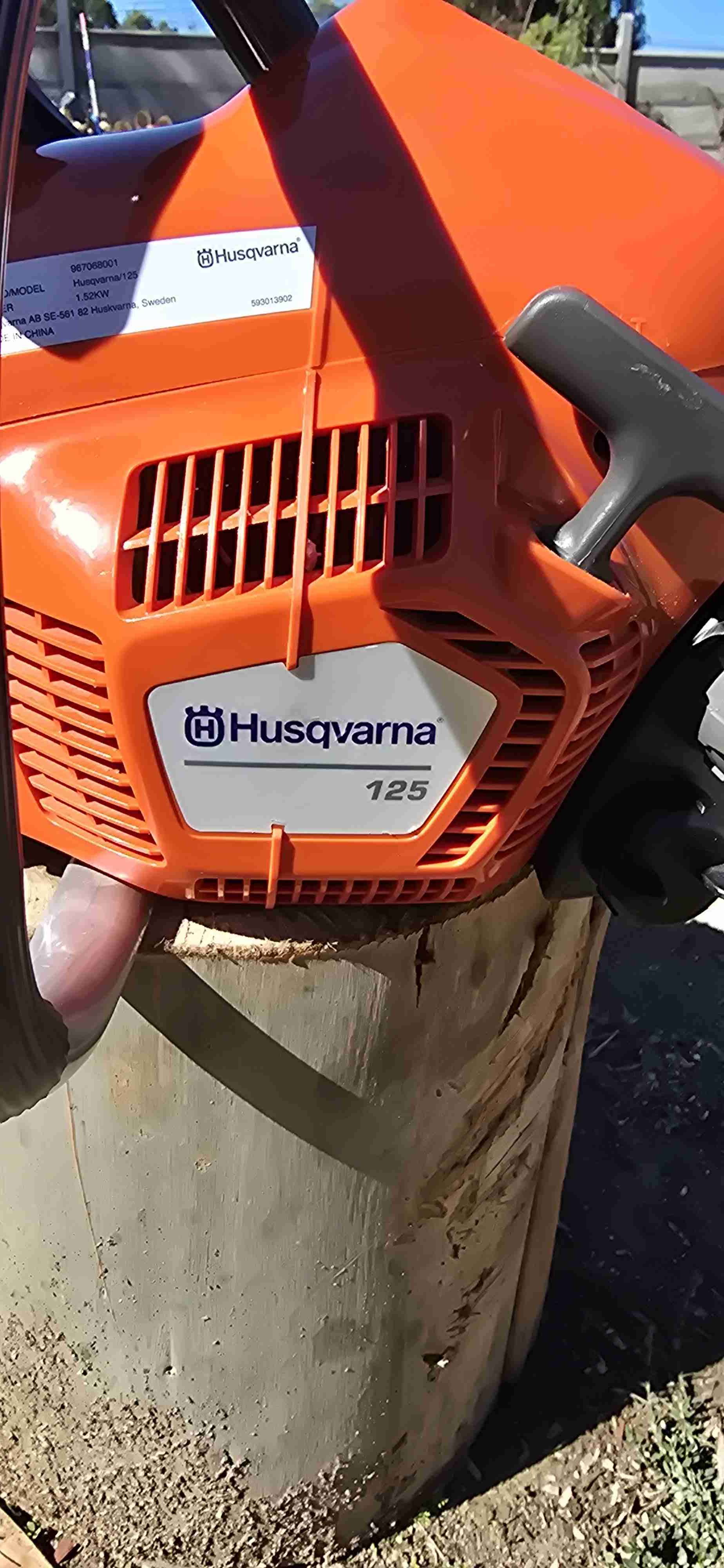 Motosierra Husqvarna 125 - miniatura 2