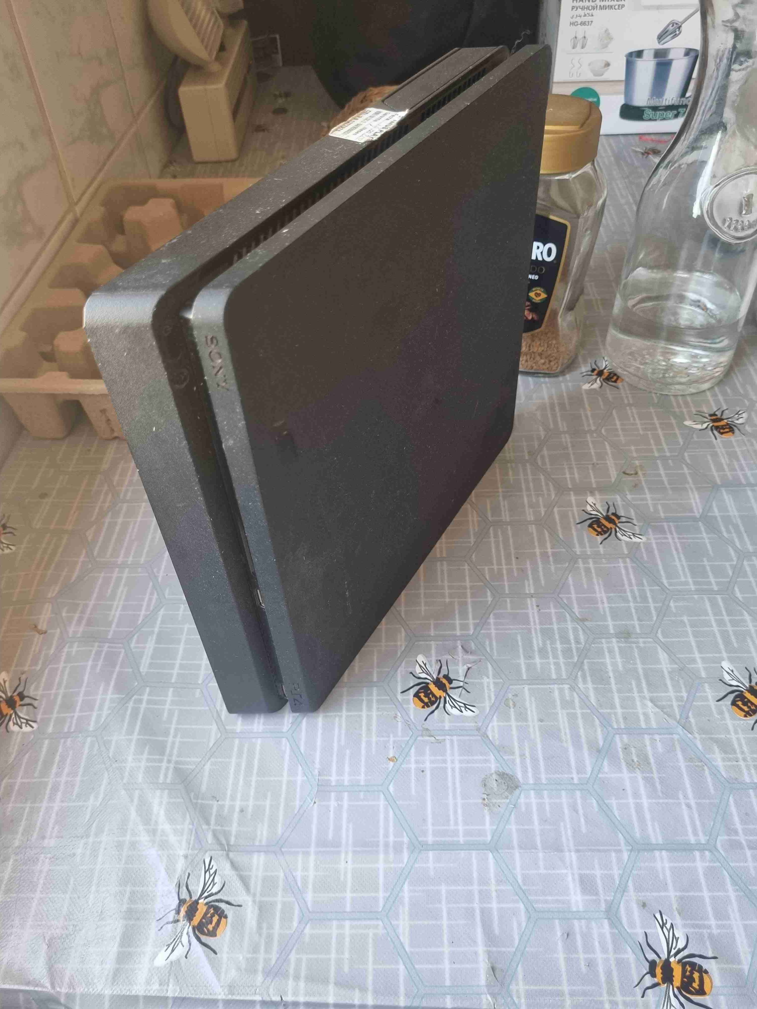 Playstation 4 slim 1tb