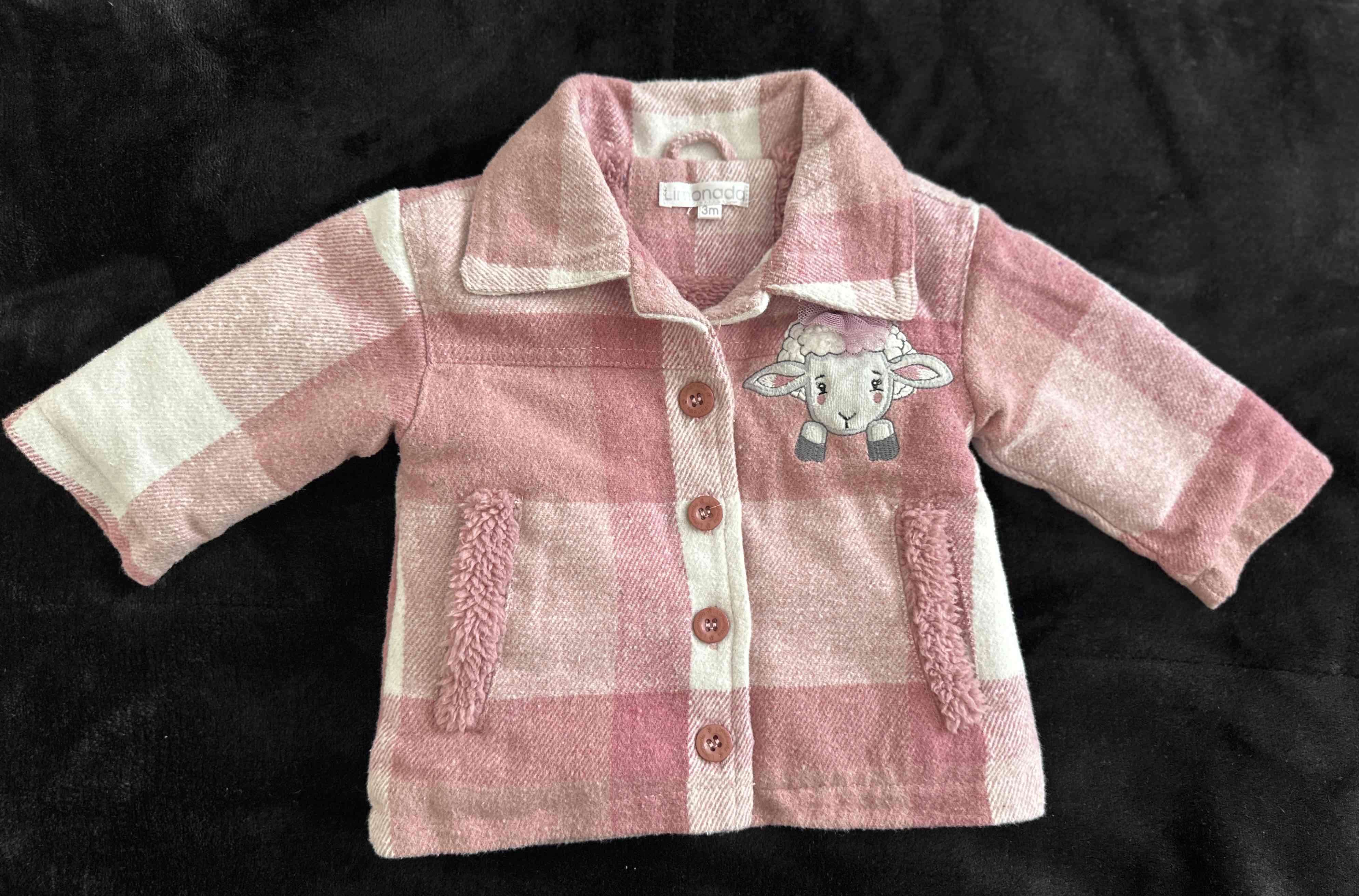 Abrigo bebé cuadros rosados 3 meses