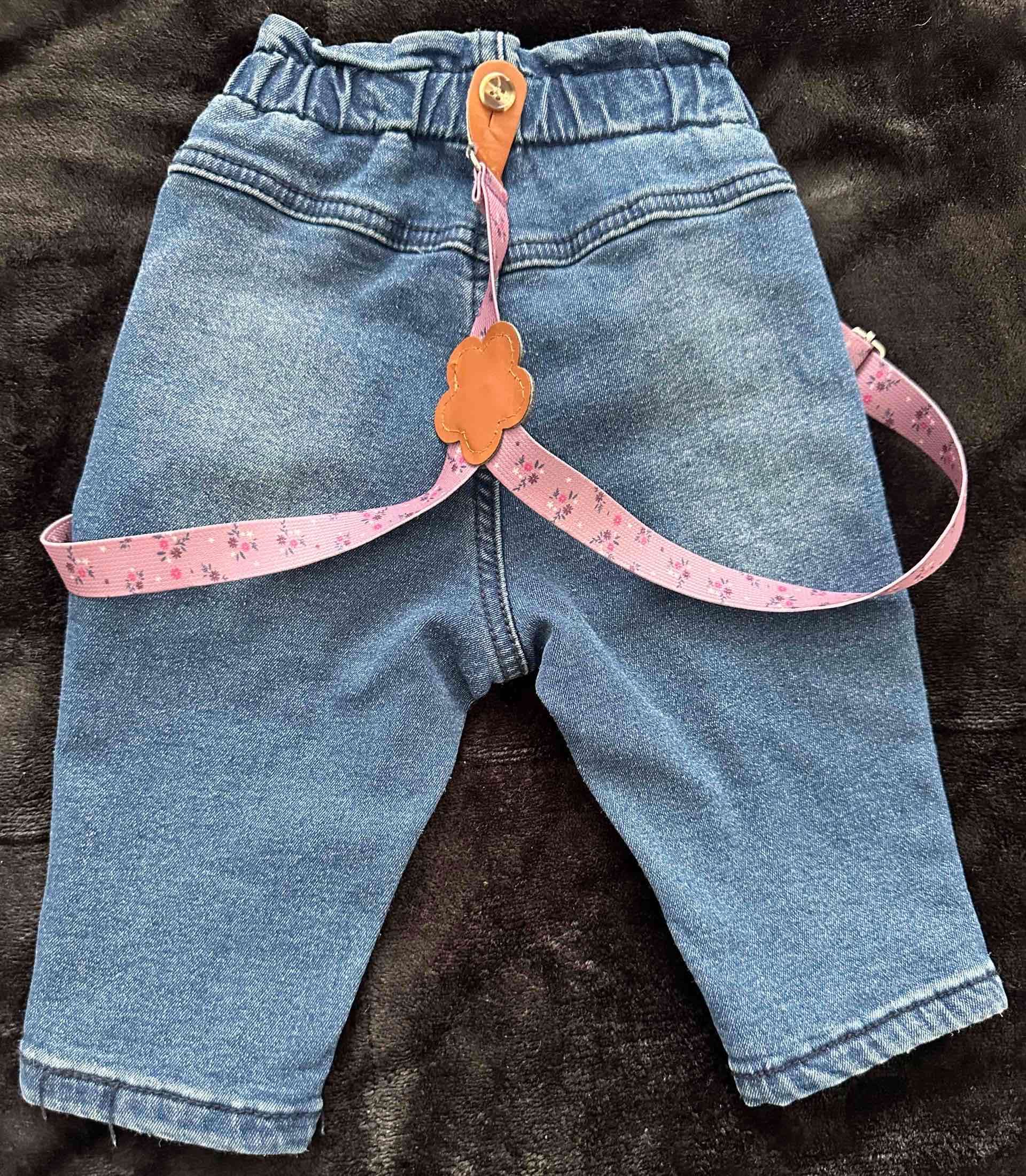 Pantalón de mezclilla con tirantes 3 meses - miniatura 2