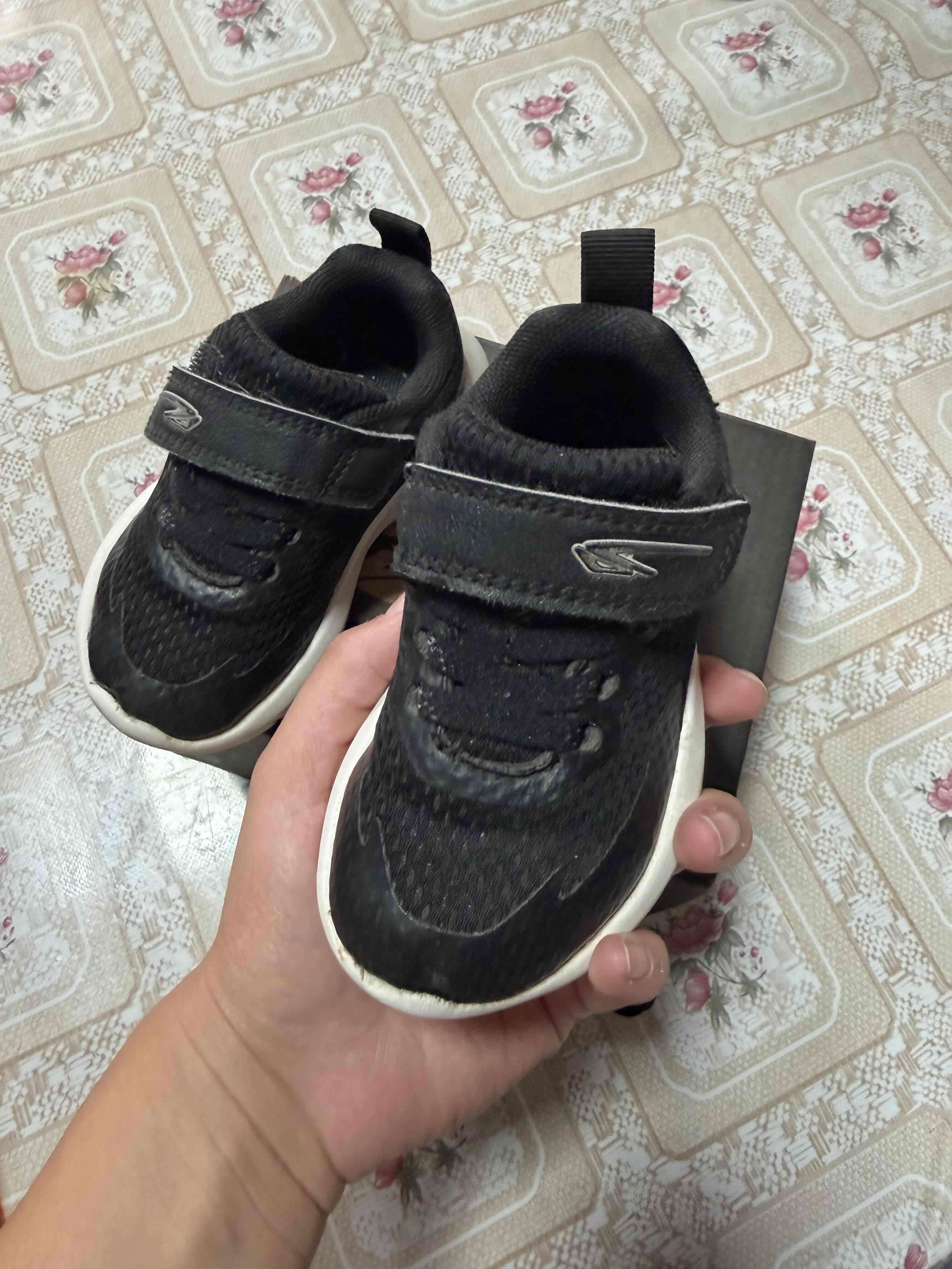 Zapatillas deportivas negras para niño - miniatura 2