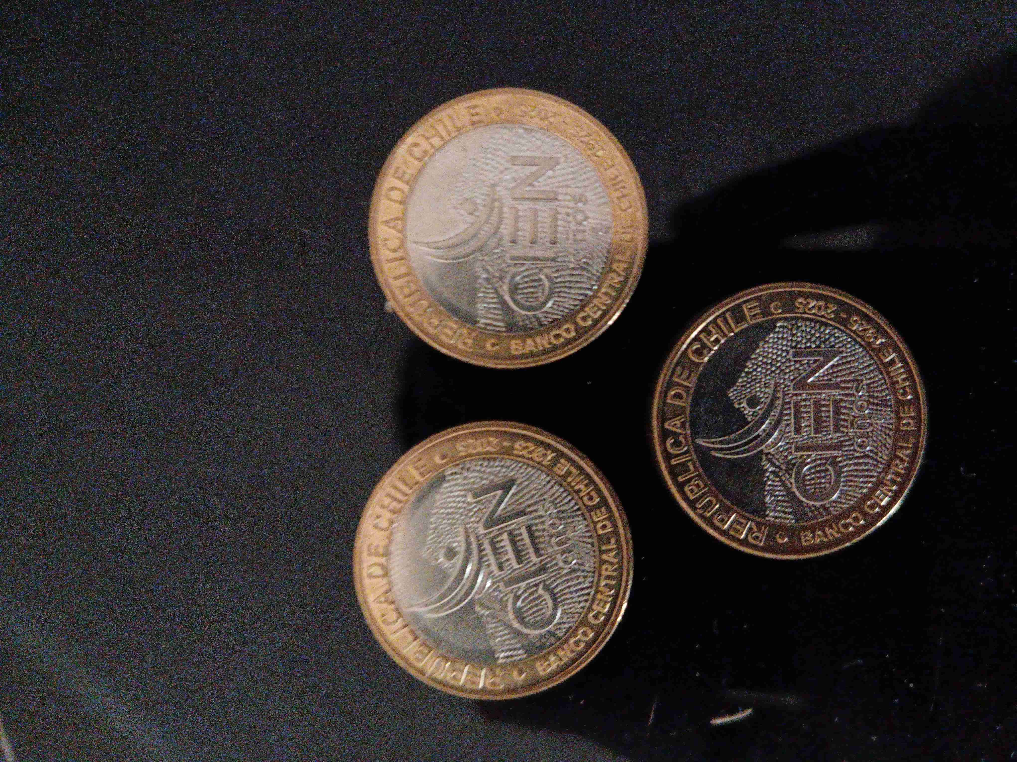 Monedas de 100 pesos chilenas