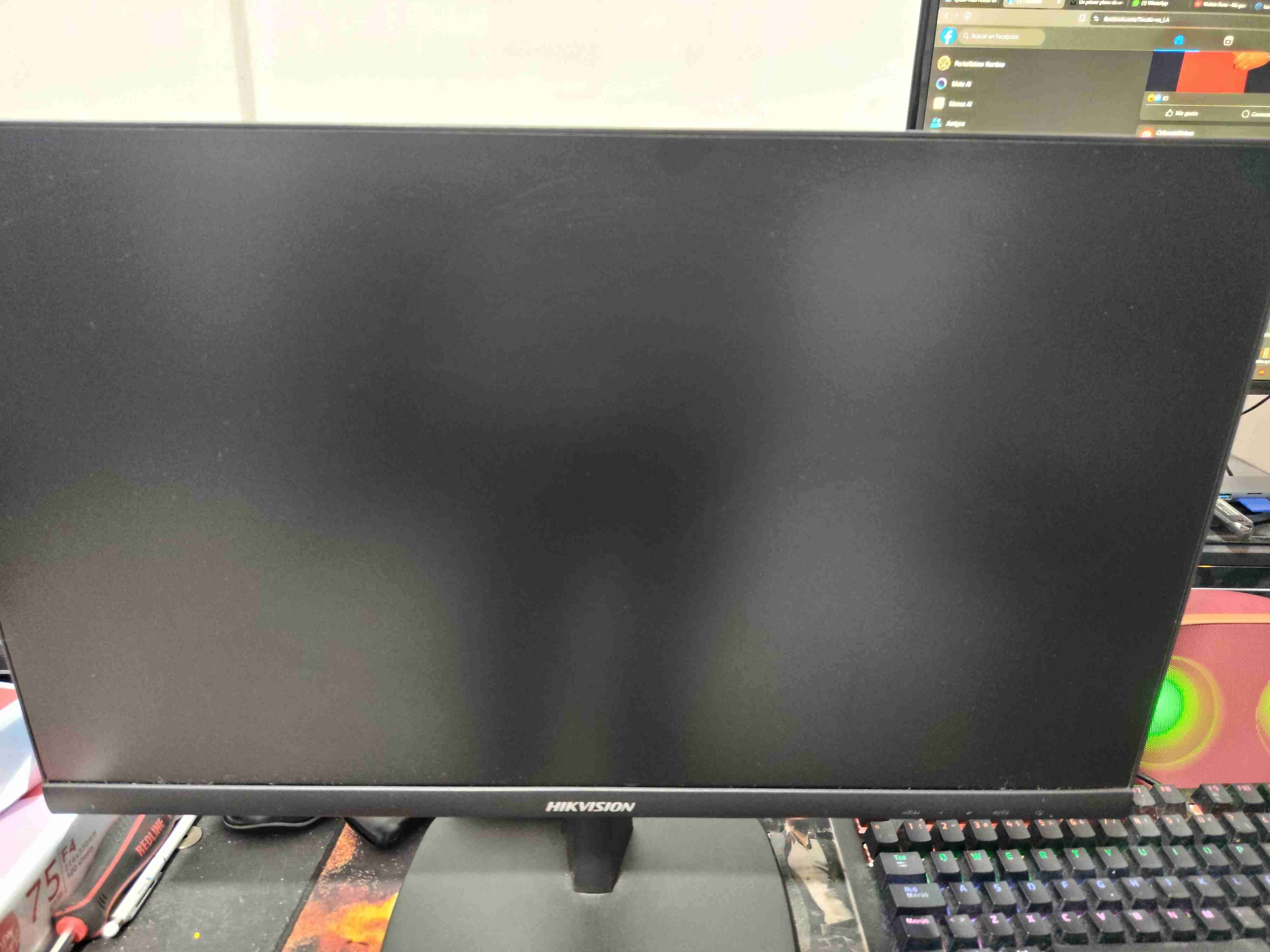 Monitor Hikvision 24 pulgadas