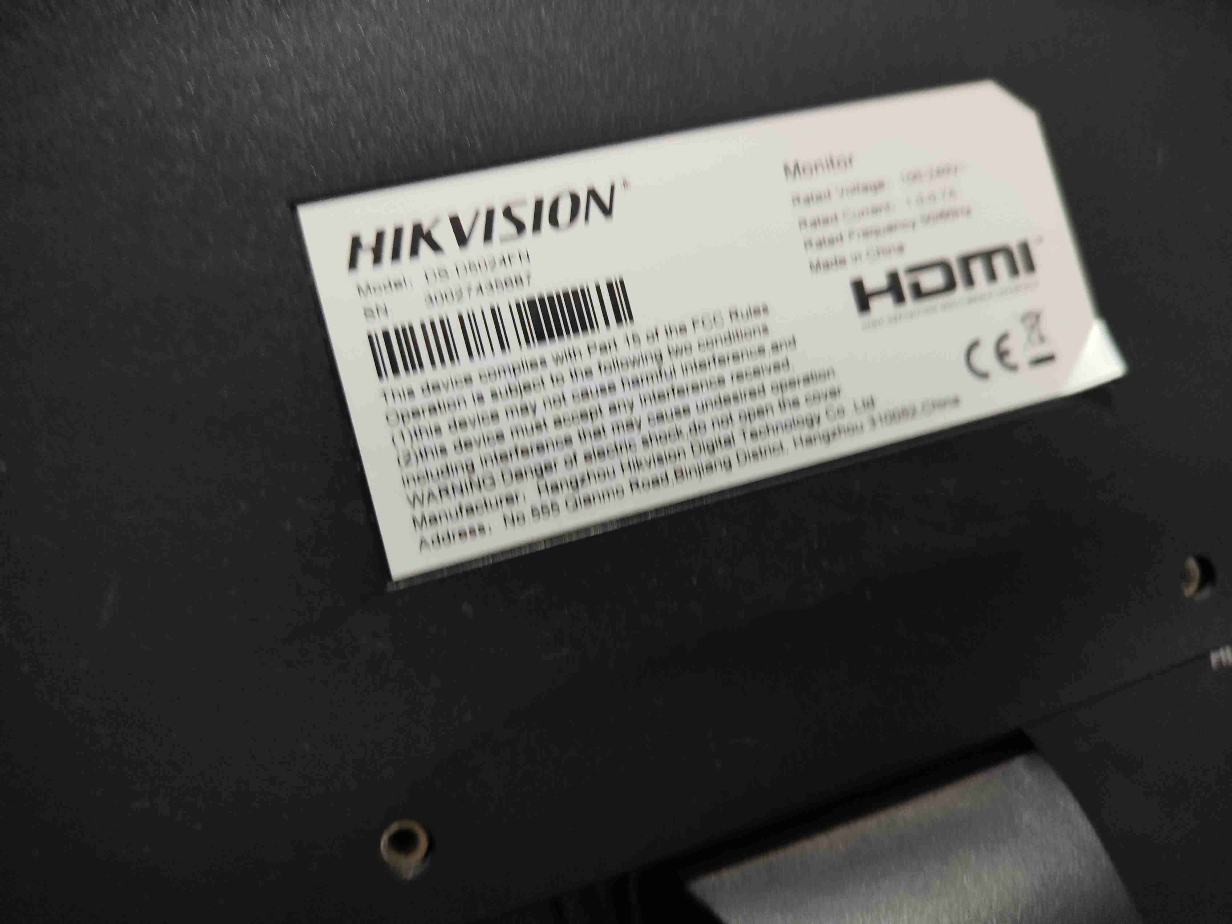 Monitor Hikvision 24 pulgadas - 5