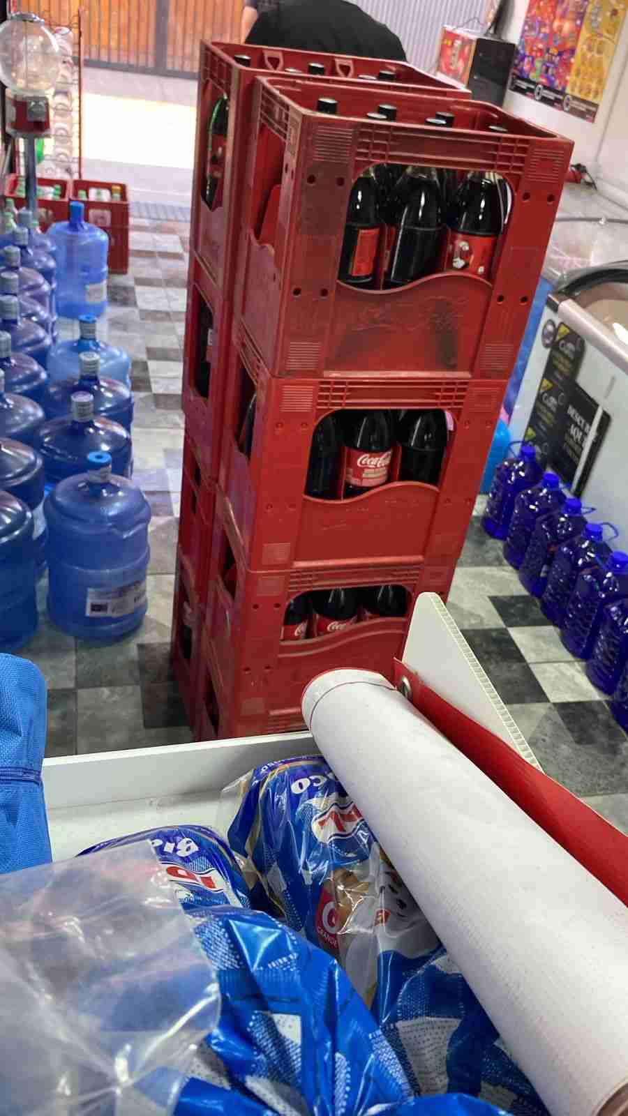 Caja plástica roja Coca-Cola - miniatura 2