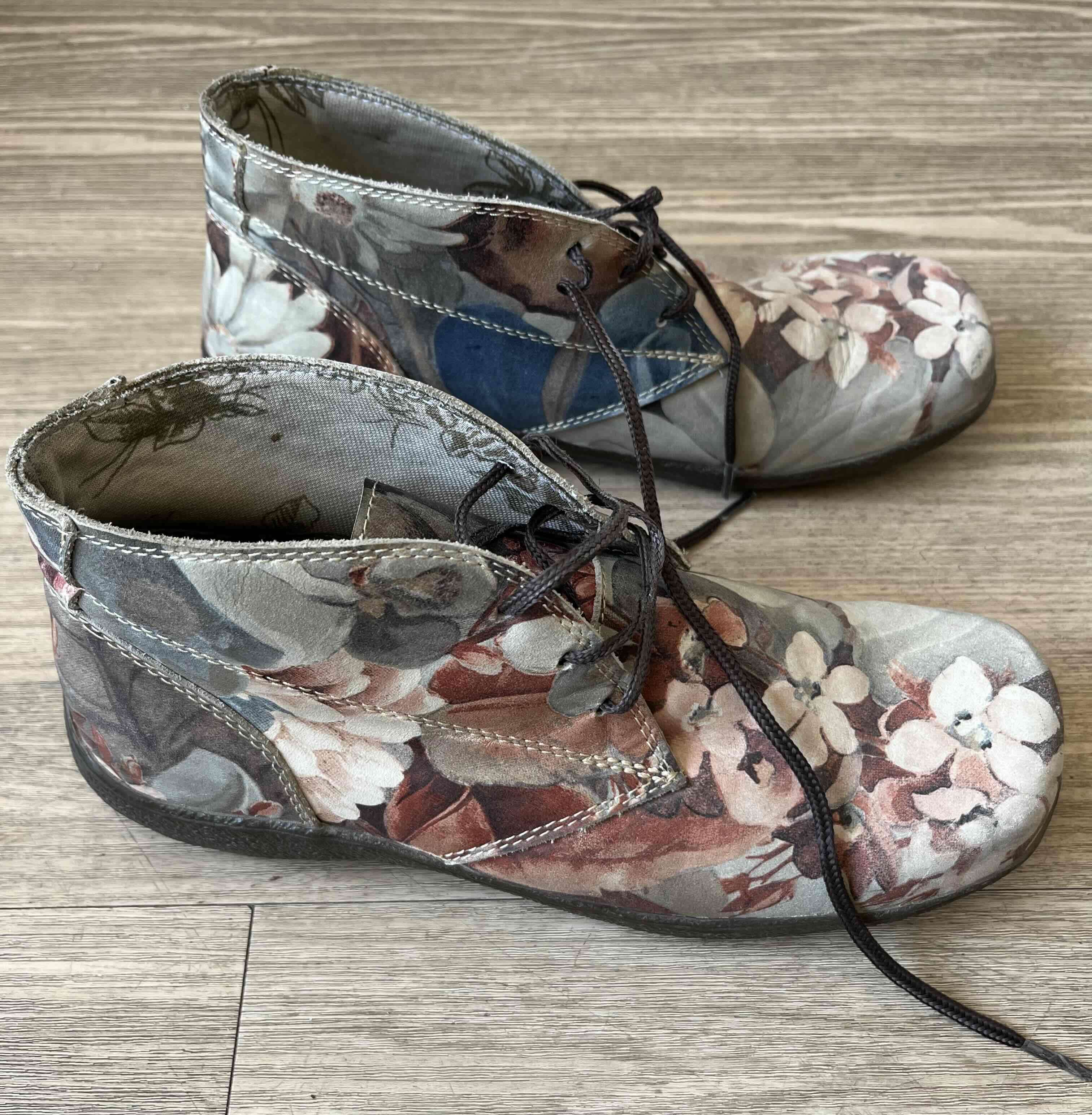 Zapatos de cuero florales - miniatura 3