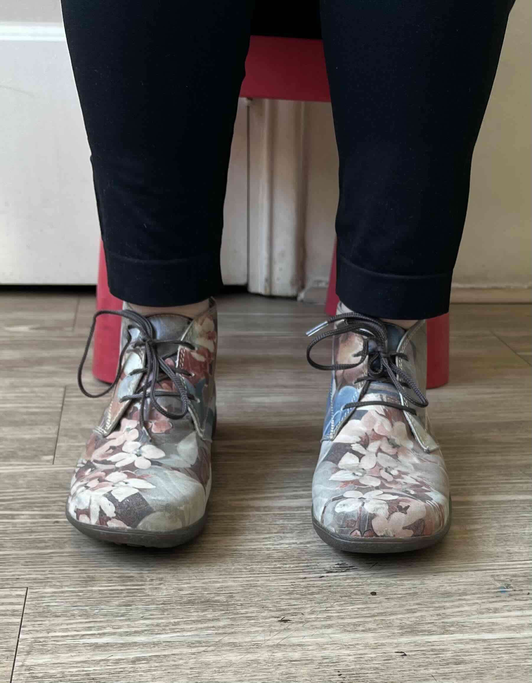 Zapatos de cuero florales - miniatura 5