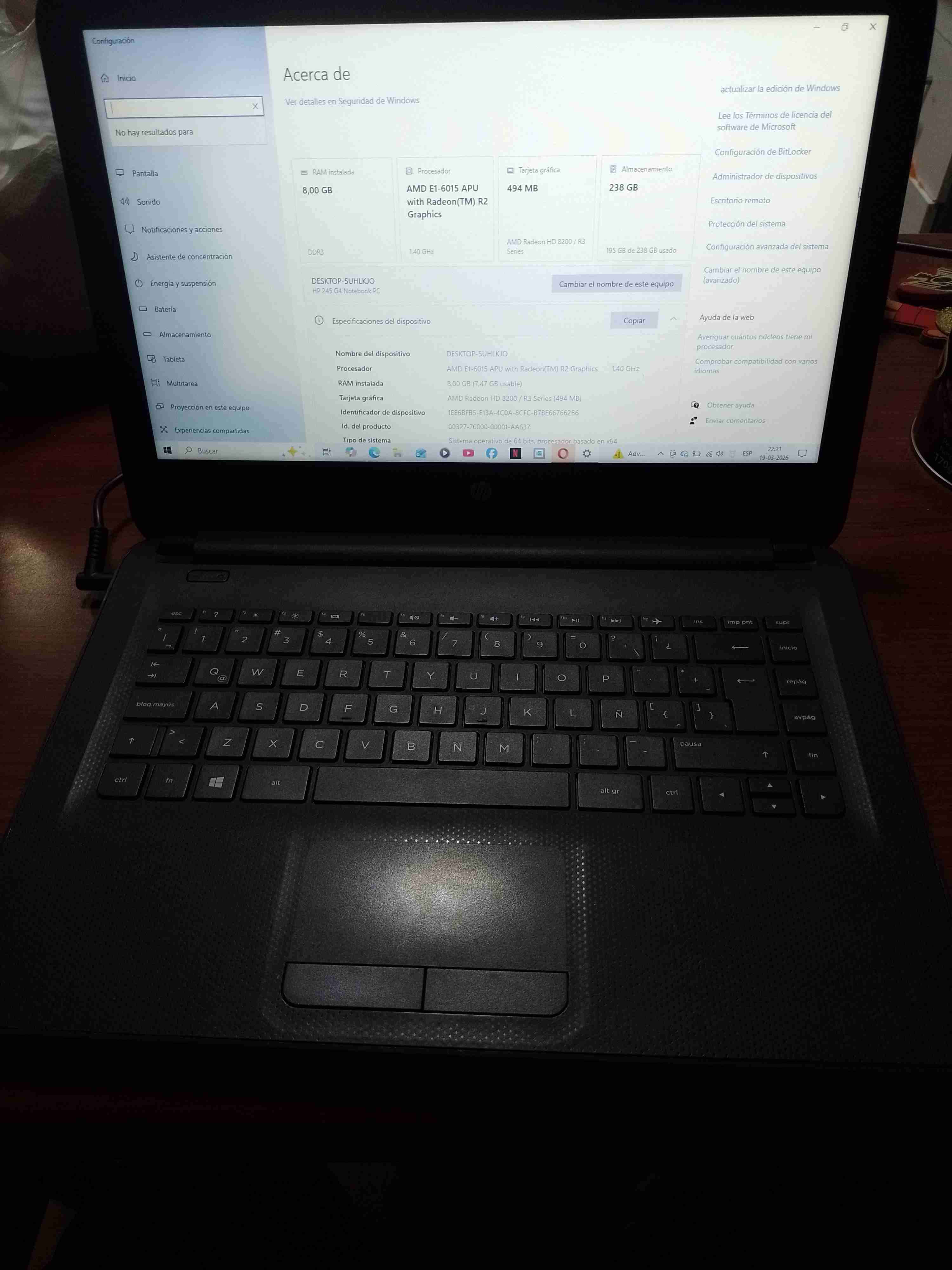 Notebook HP 245 15.6'' con AMD